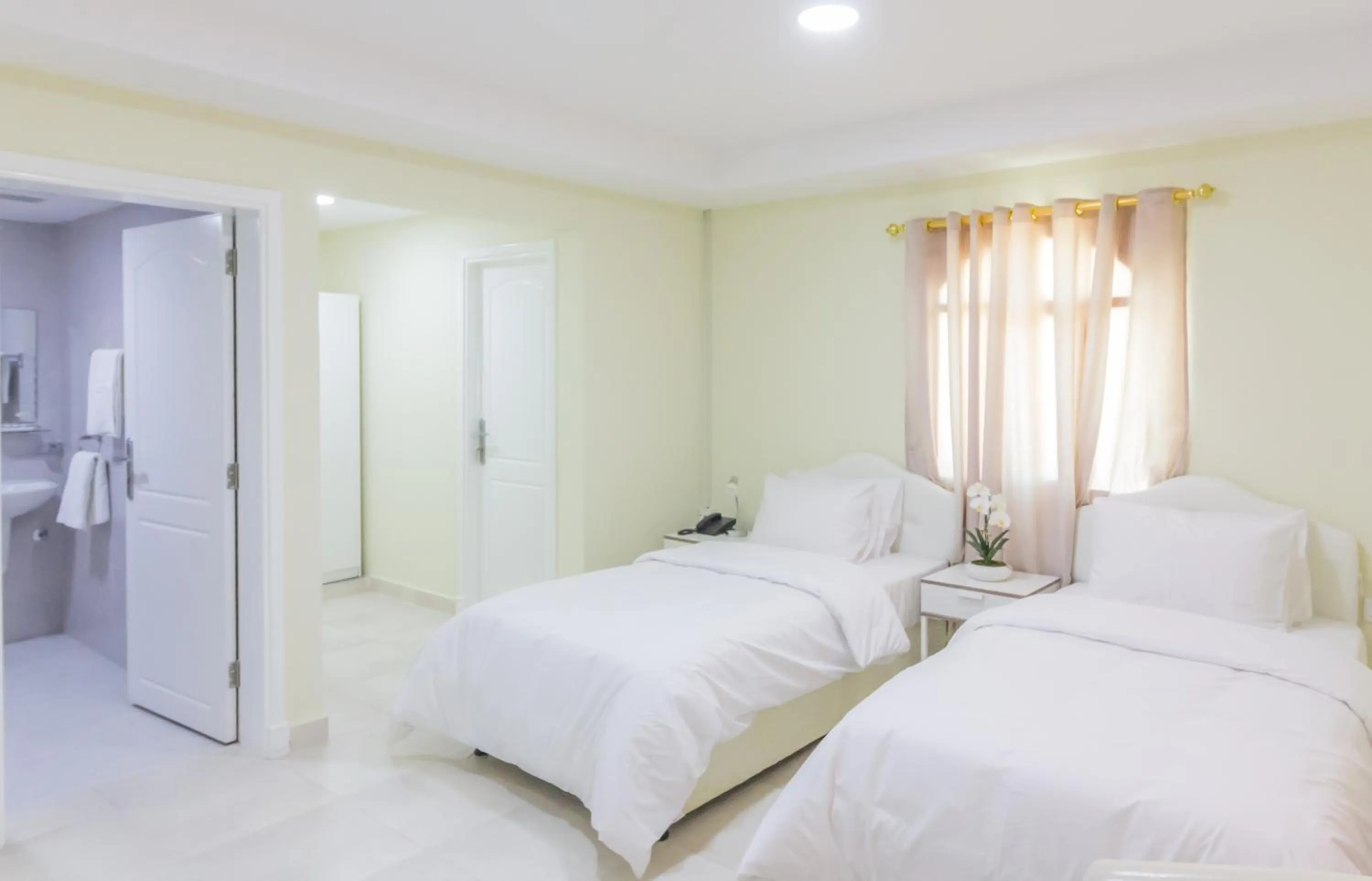 Bed in Al Jisr Hotel