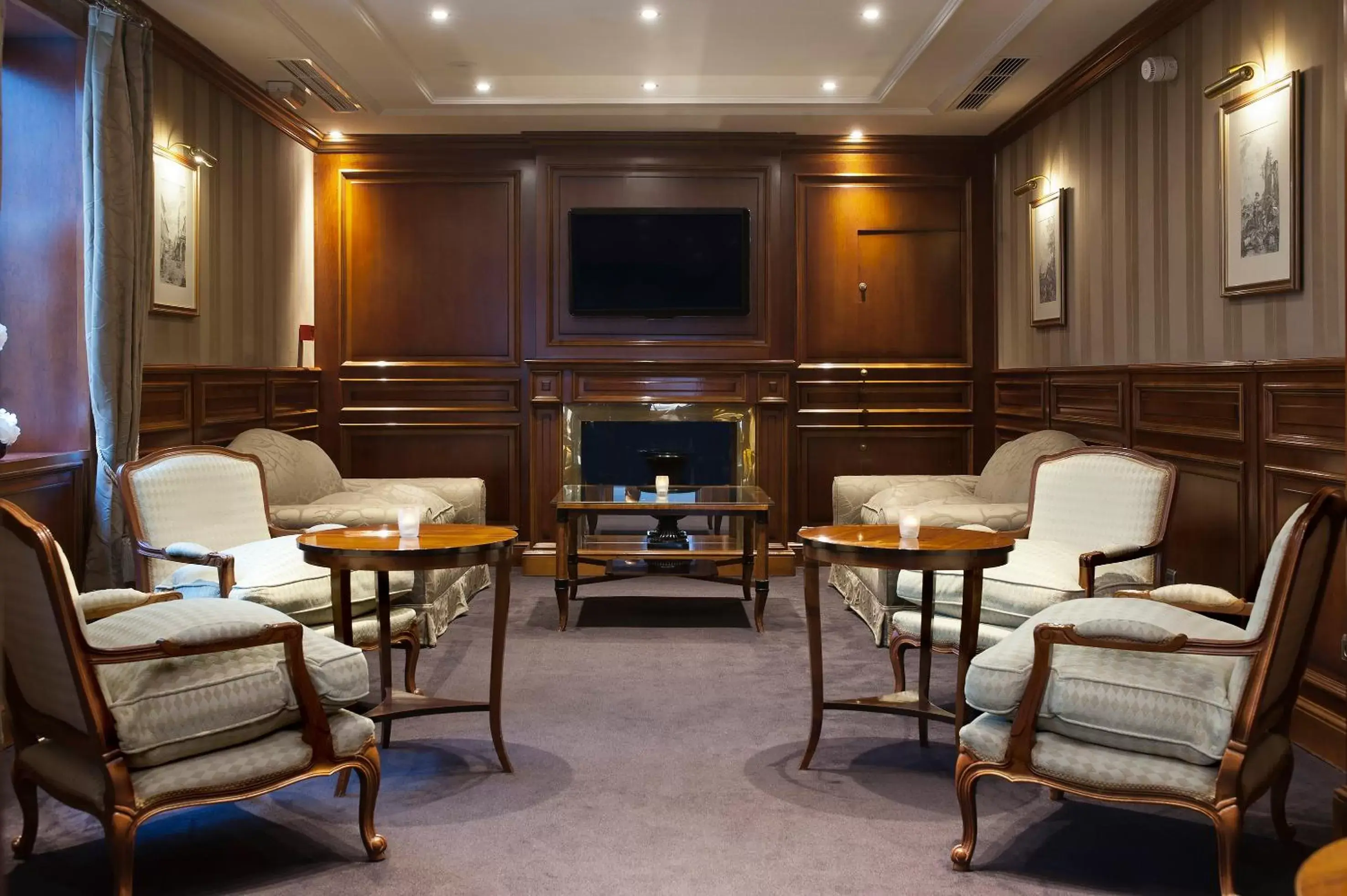 Lounge or bar in Meliá Paris Vendôme Lounge or bar in Meliá Paris Vendôme