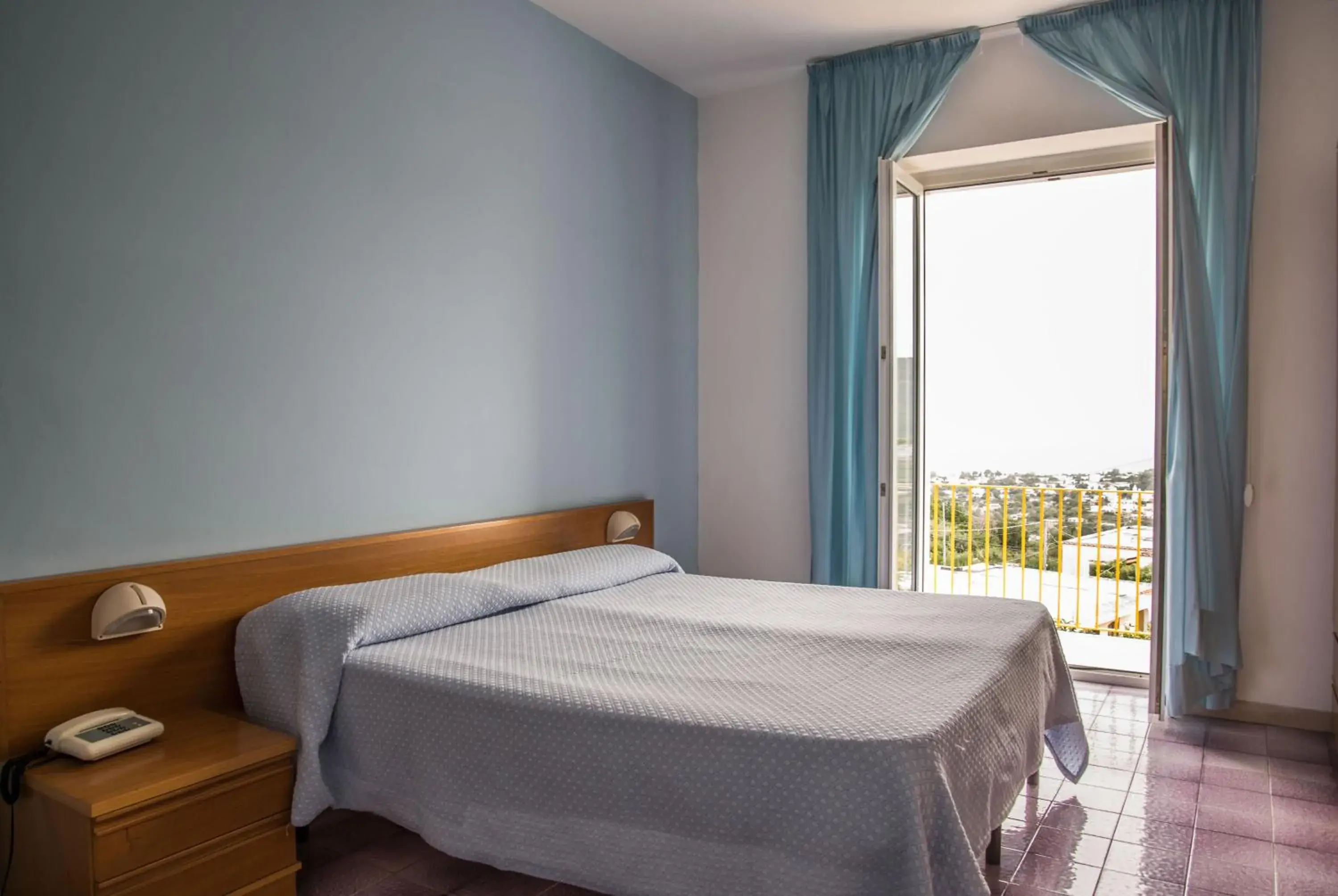 Balcony/Terrace, Bed in Hotel Internazionale