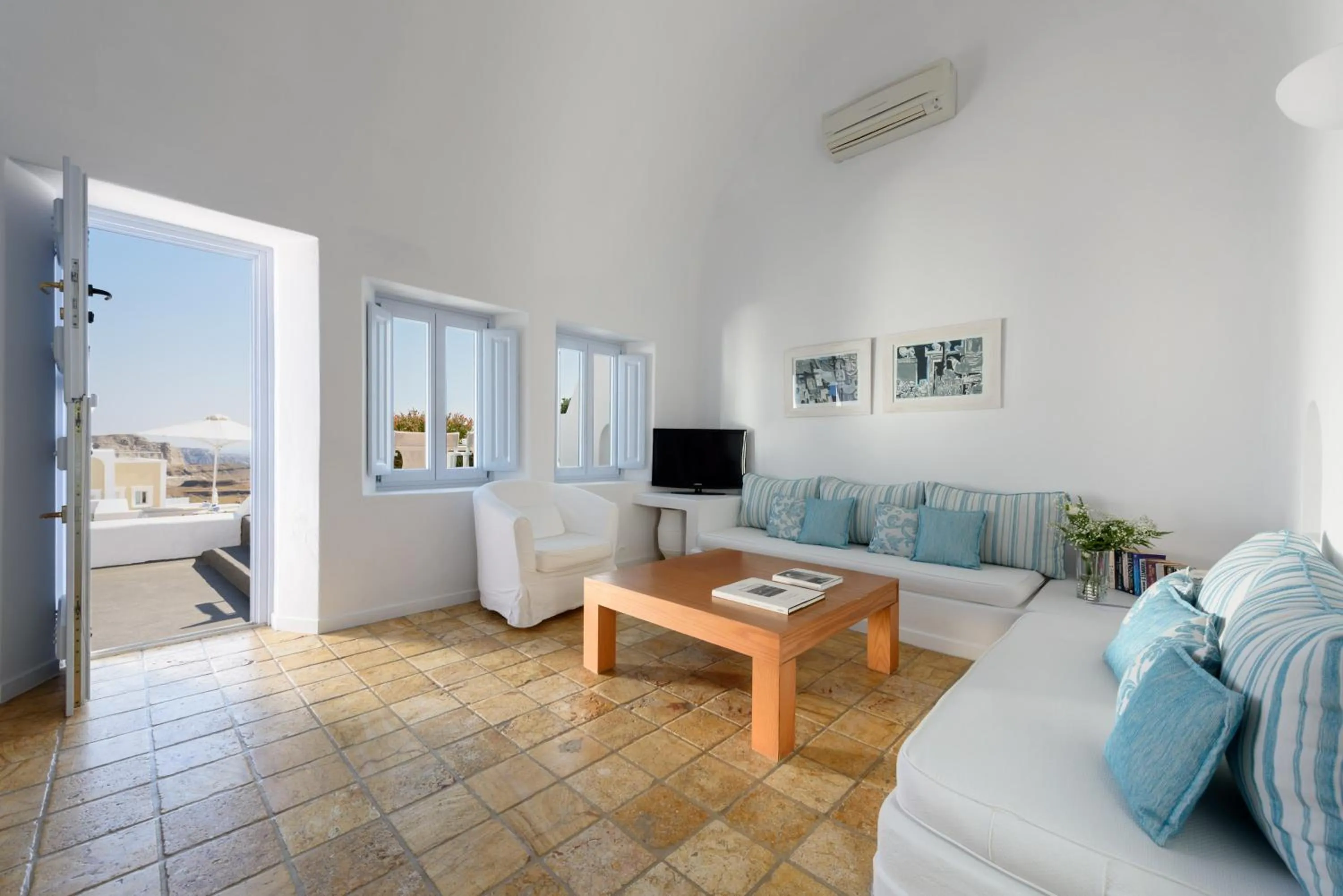 Living room in Aria Suites & Villas