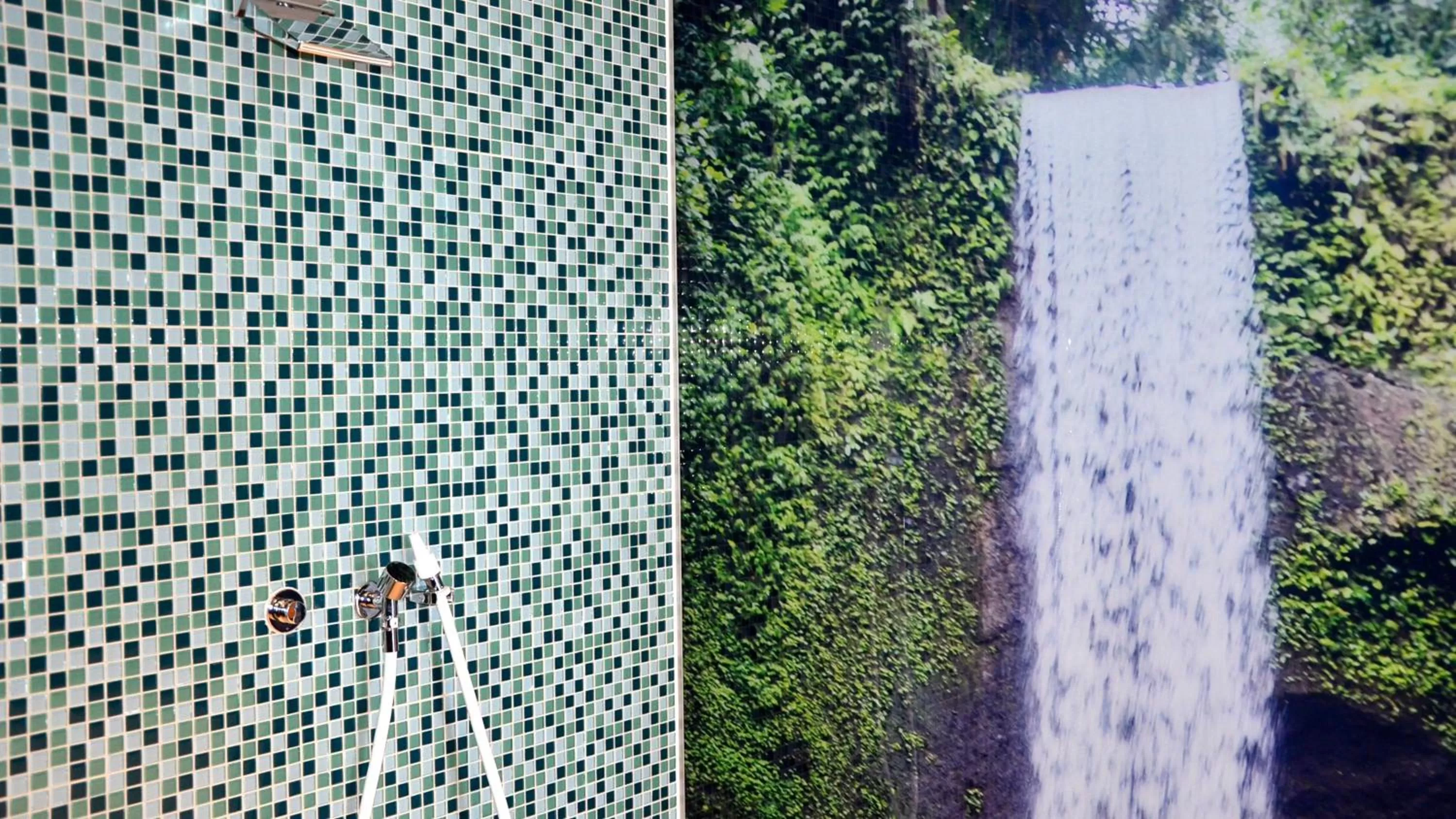 Fitness centre/facilities in Holiday Inn Munich City Centre by IHG