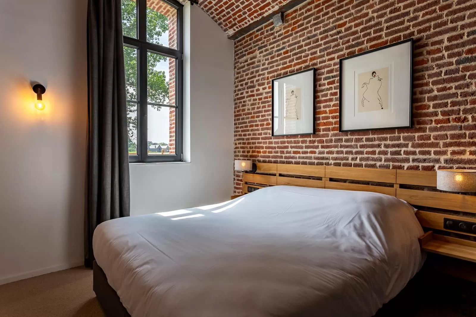 Bed in HARAS DE BARRY