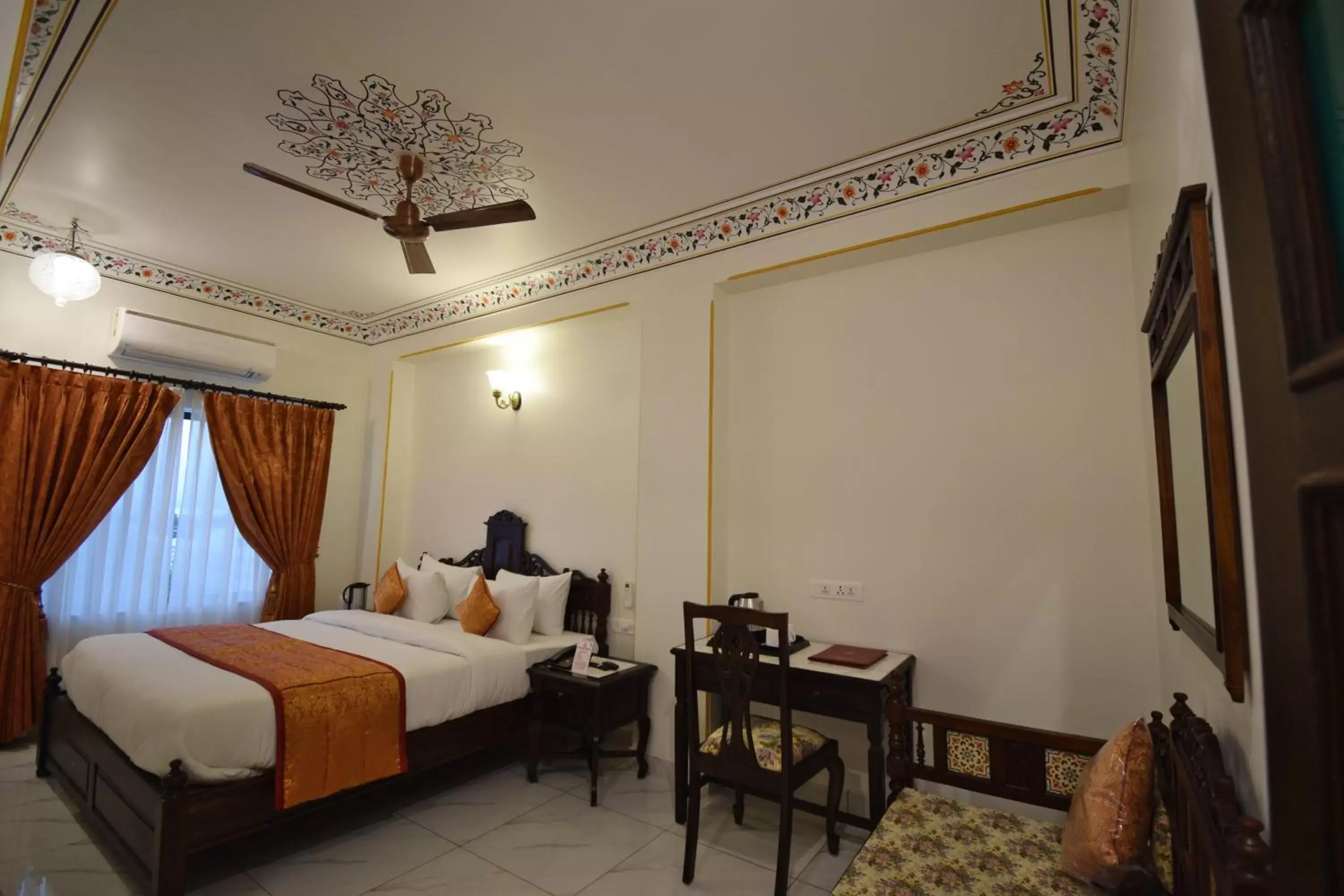 Bedroom, Bed in Umaid Residency - A Regal Heritage Home