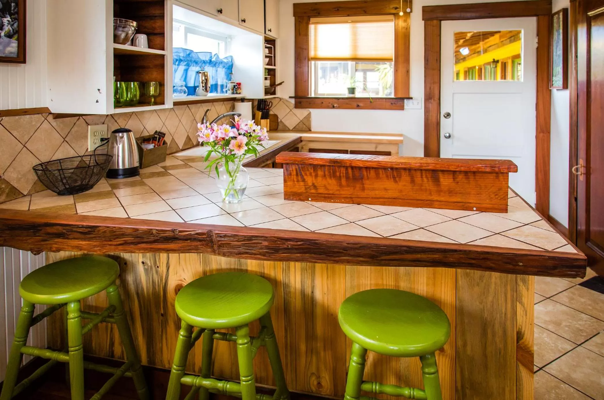 Two-Bedroom Suite in The Front Porch Hidden Oasis