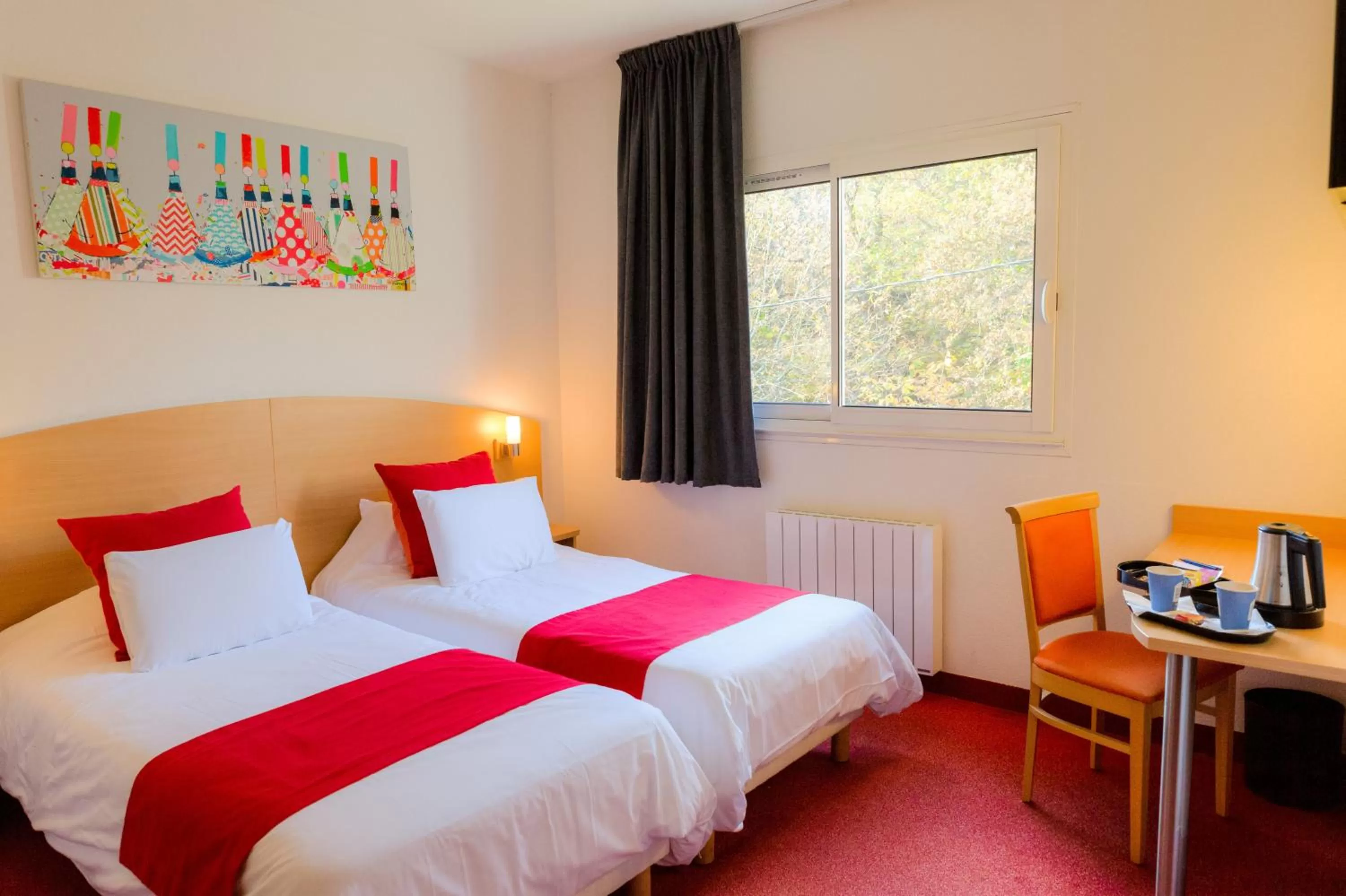 Bed in Kyriad Quimper - Pont-l'Abbé