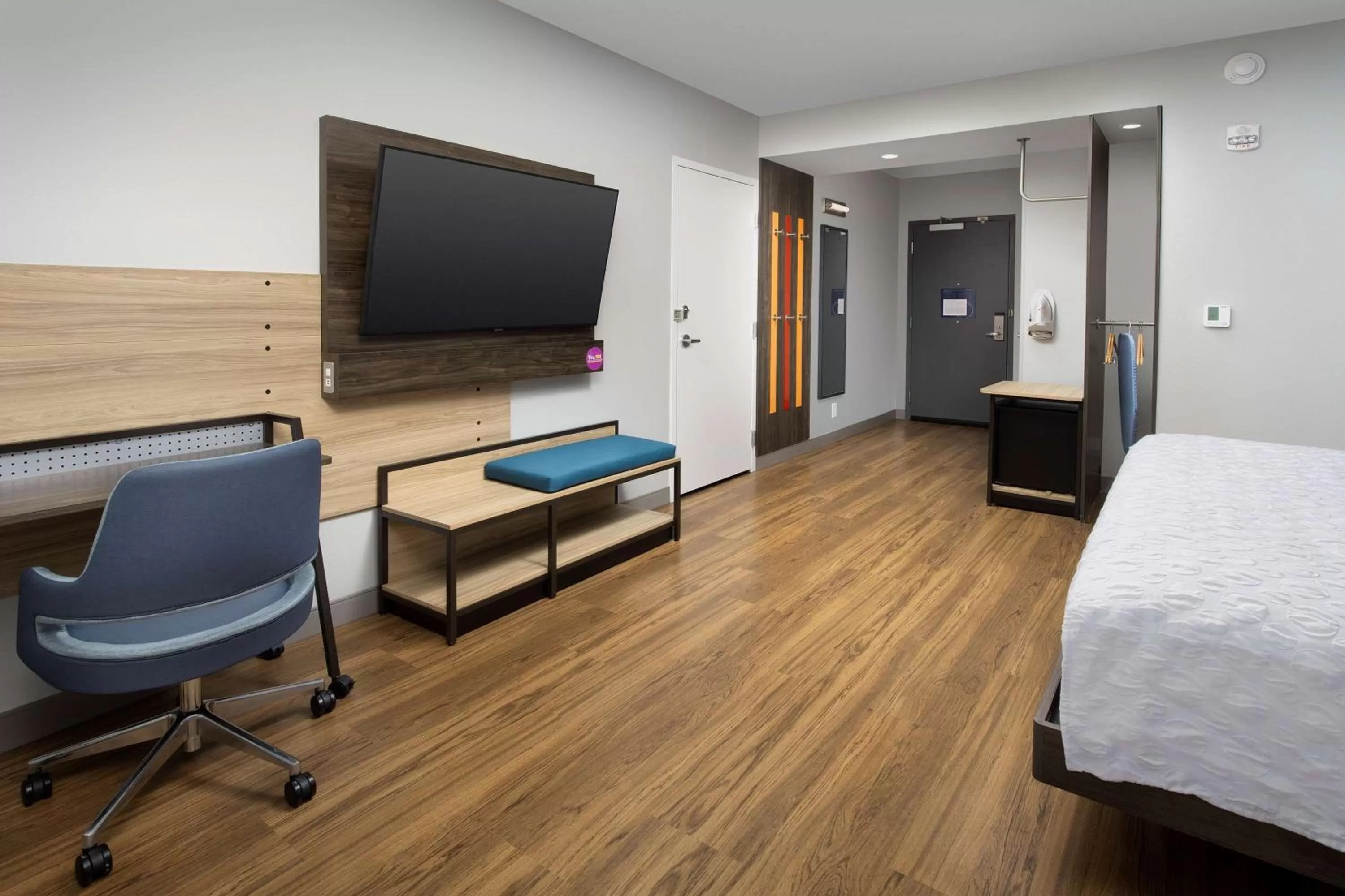 Bedroom, Bed in Tru By Hilton Charleston Ashley Phosphate, Sc