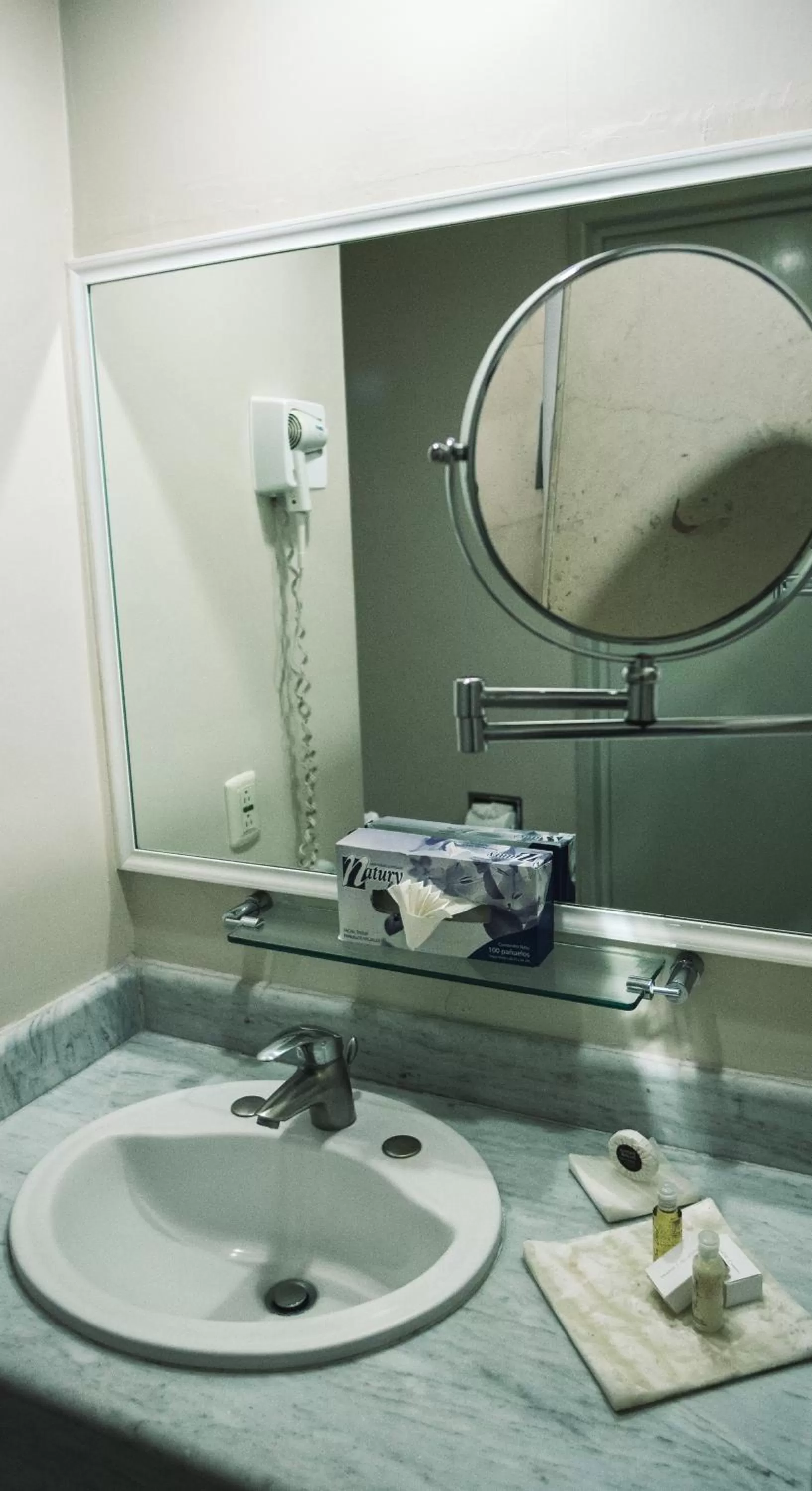 Property building in Hotel Fortin Plaza