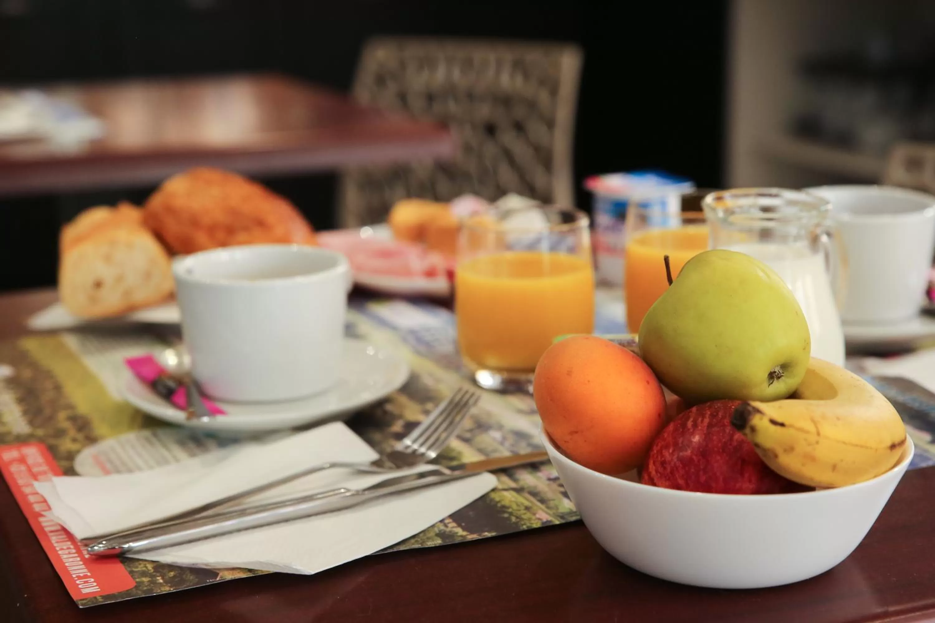 Food and drinks in Hôtel La Couronne