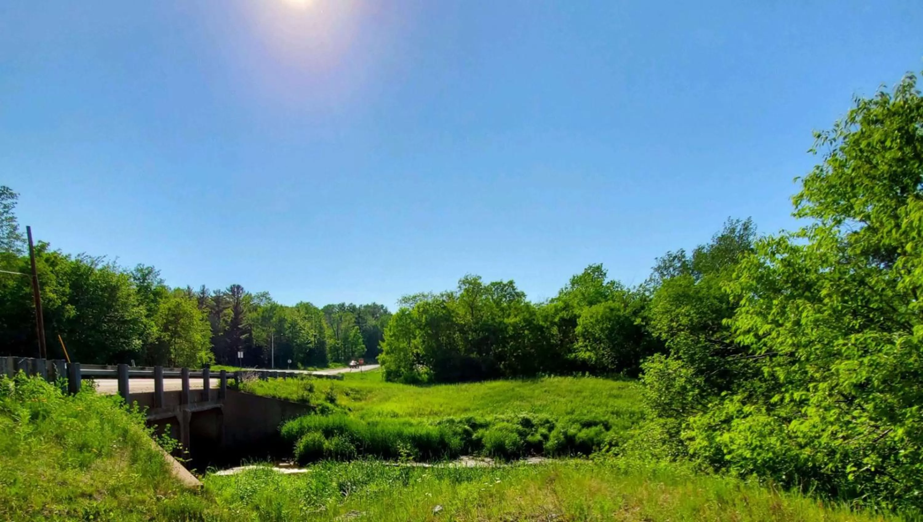 Property building in Jasper Ridge Inn Ishpeming