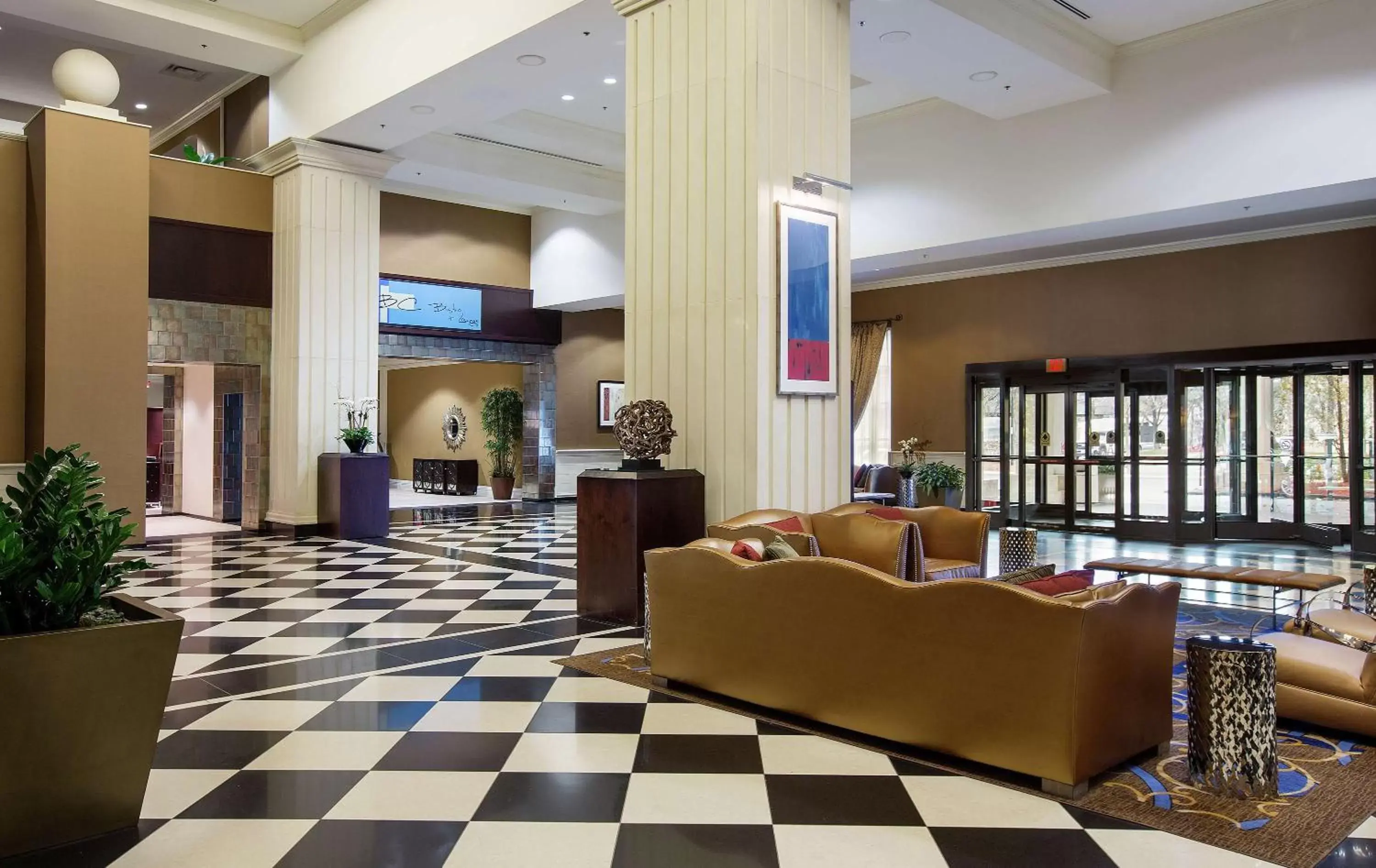 Lobby or reception, Lobby/Reception in DoubleTree by Hilton Chicago O'Hare Airport-Rosemont