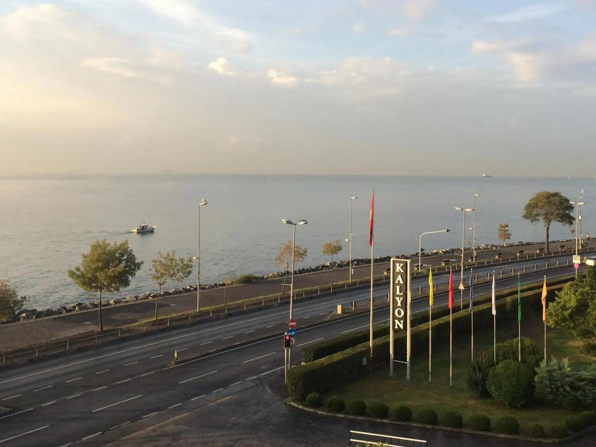 Sea view in Kalyon Hotel Istanbul
