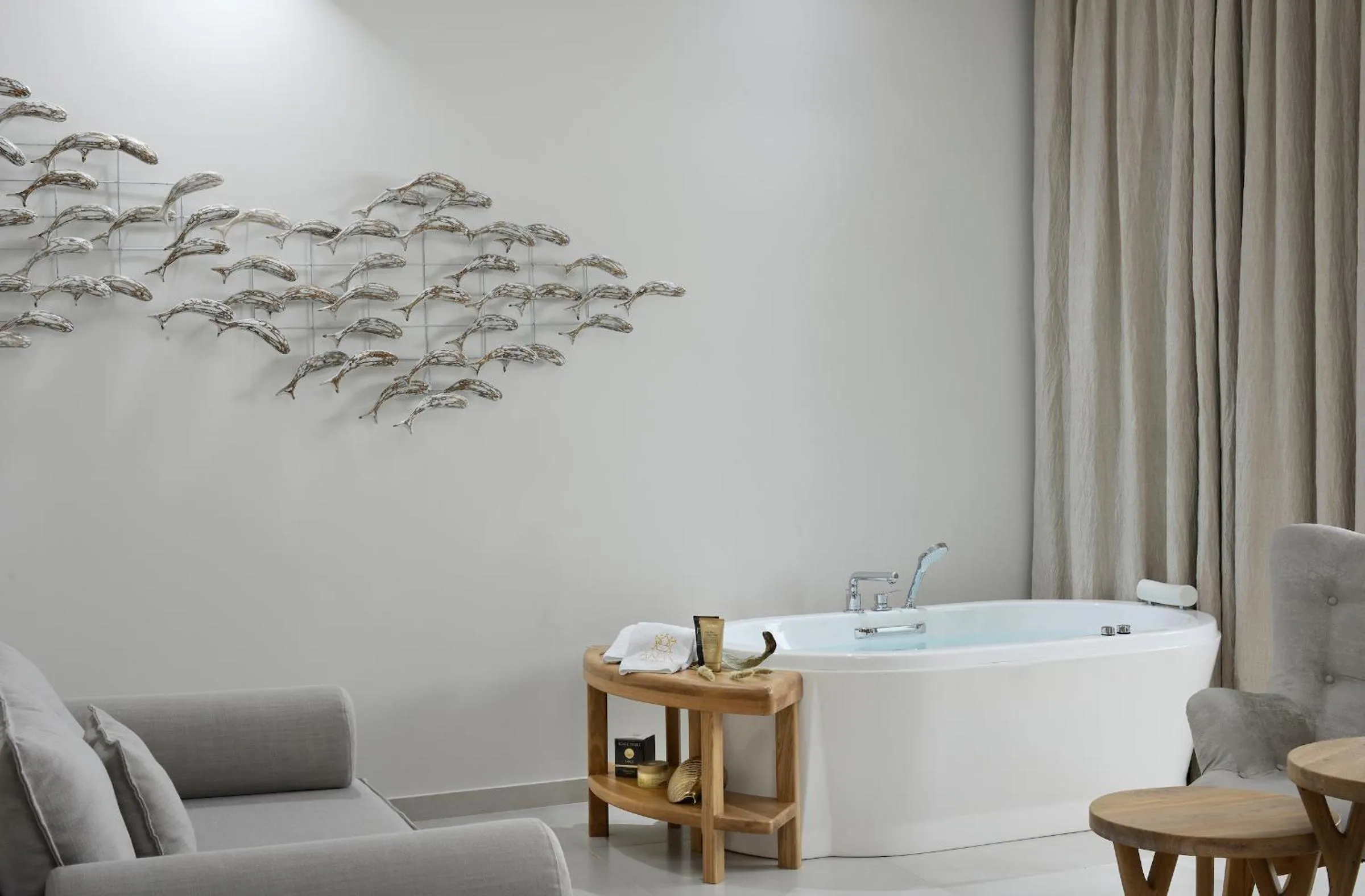 Hot Tub in Anax Resort and Spa