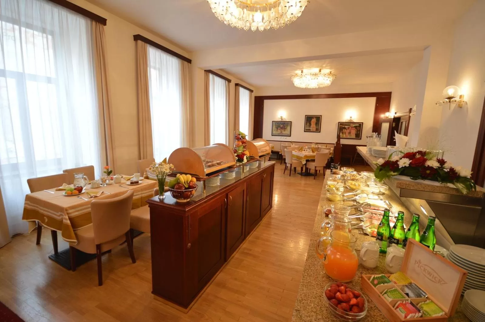 Buffet breakfast in Grandhotel Garni