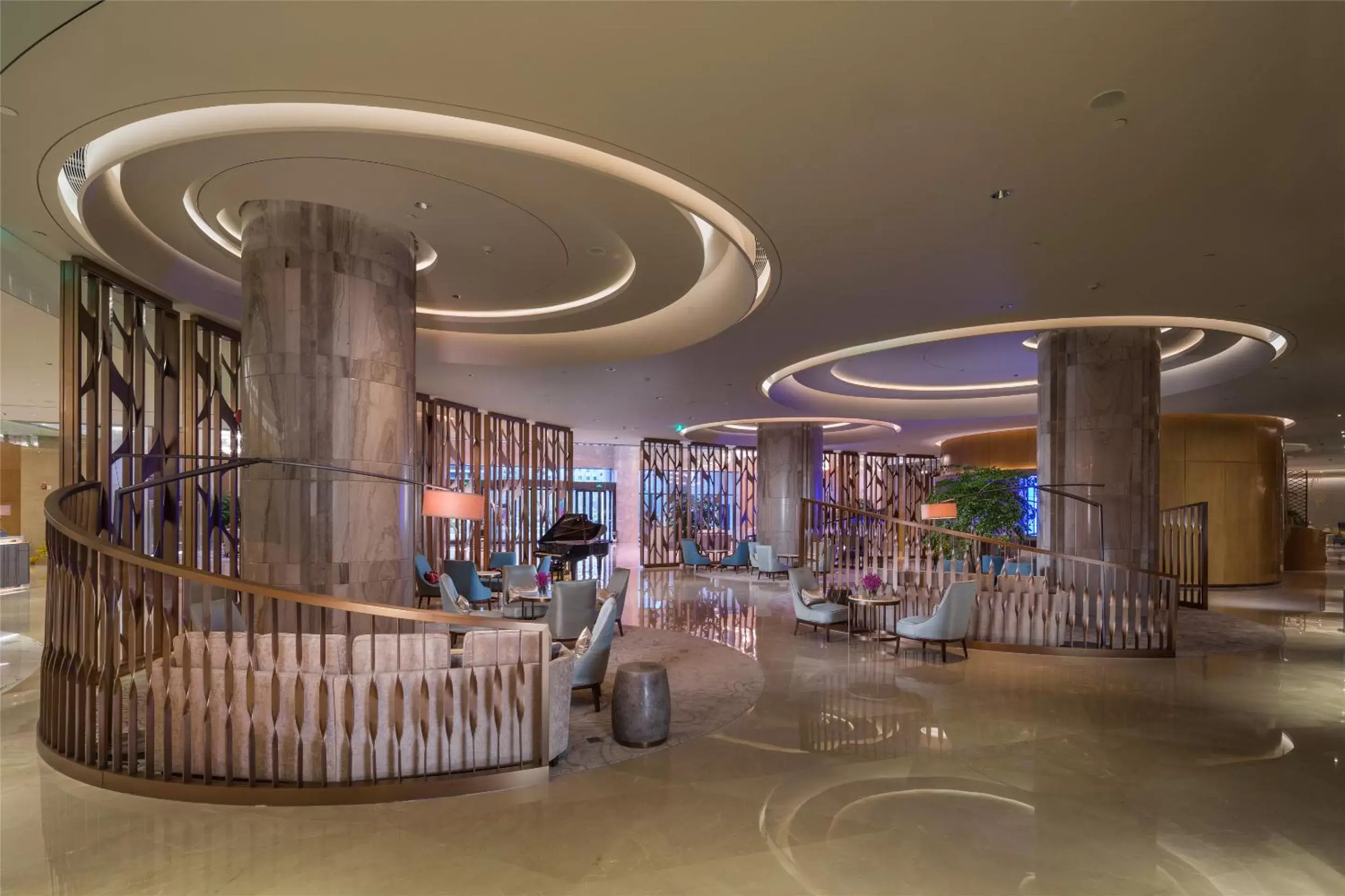 Lounge or bar in Hilton Urumqi