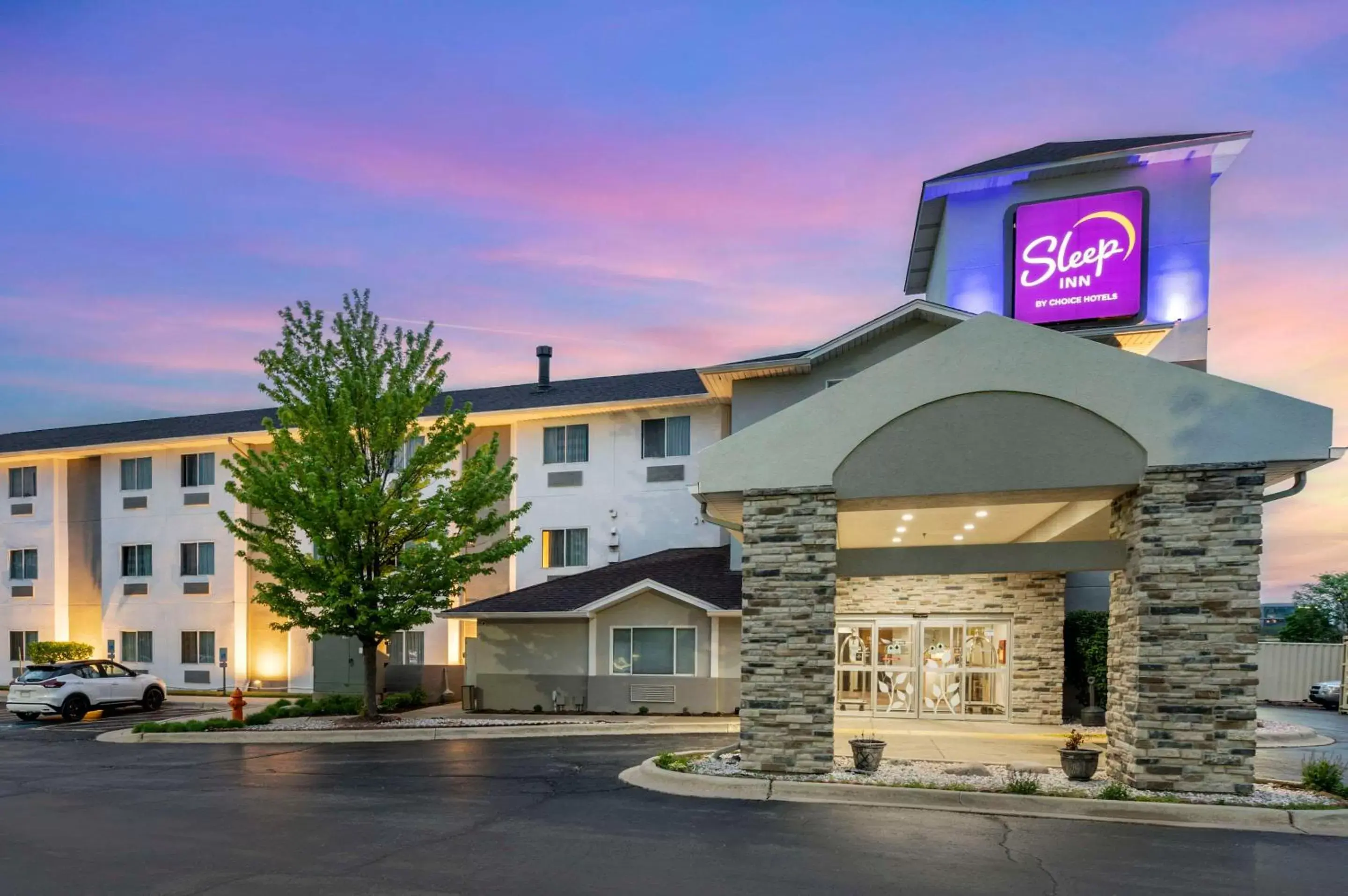 Property Building in Sleep Inn Naperville