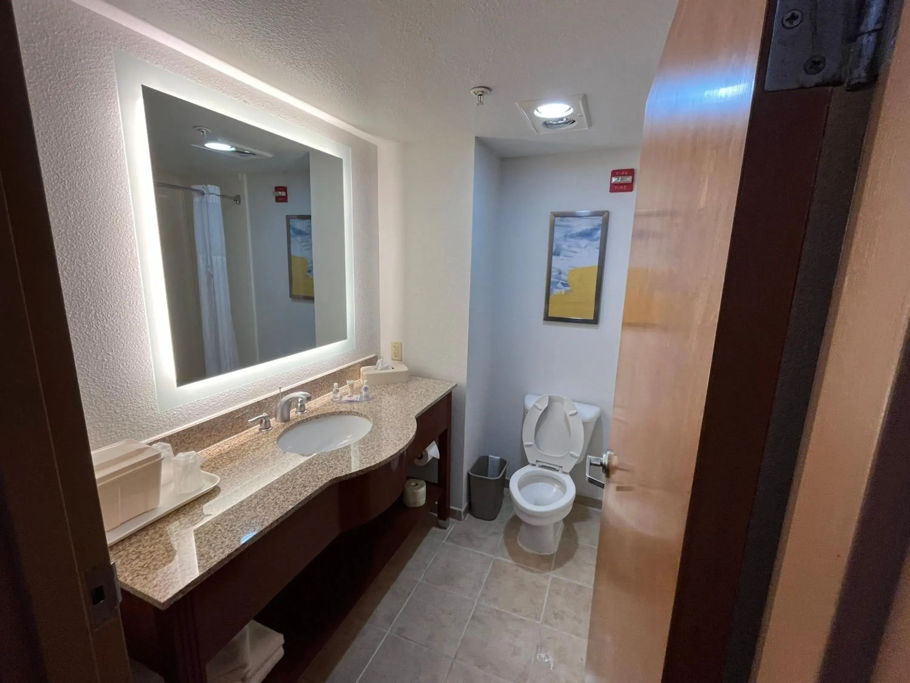 Toilet, Bathroom in Hampton Inn Killeen