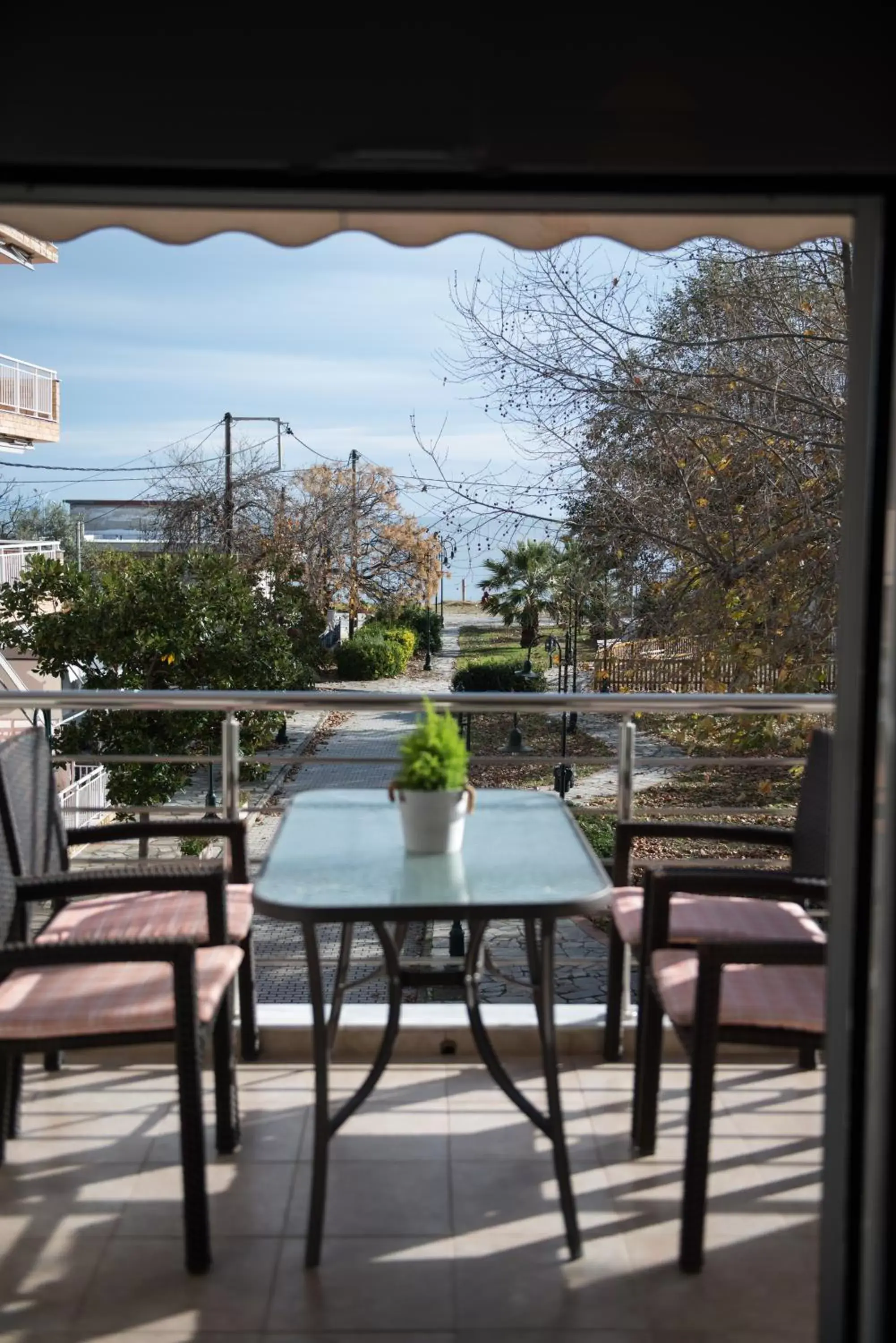 Family Room with Balcony in Musses House Family Room with Balcony in Musses House