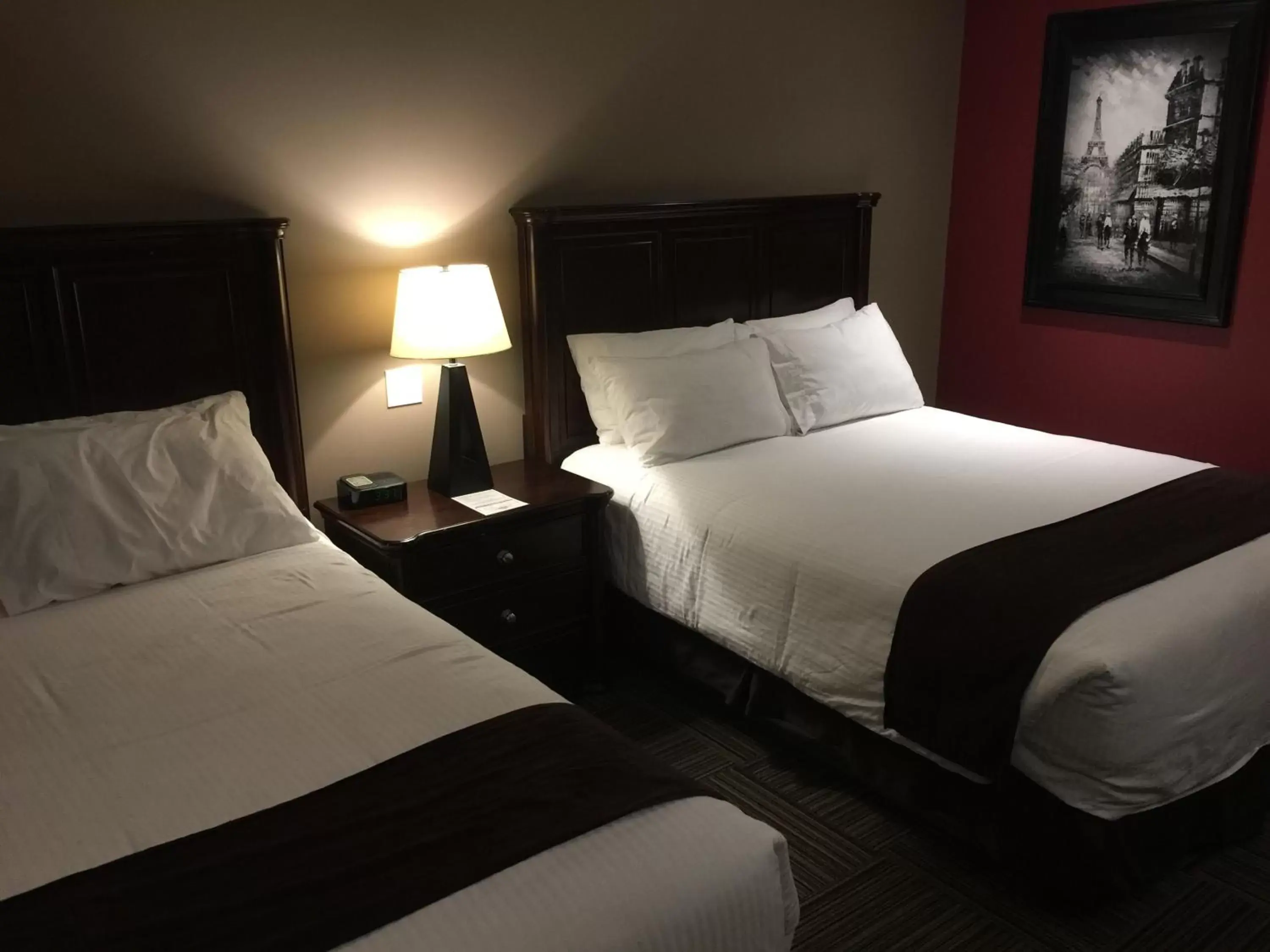 Bedroom, Bed in 121 Steakhouse & Motel