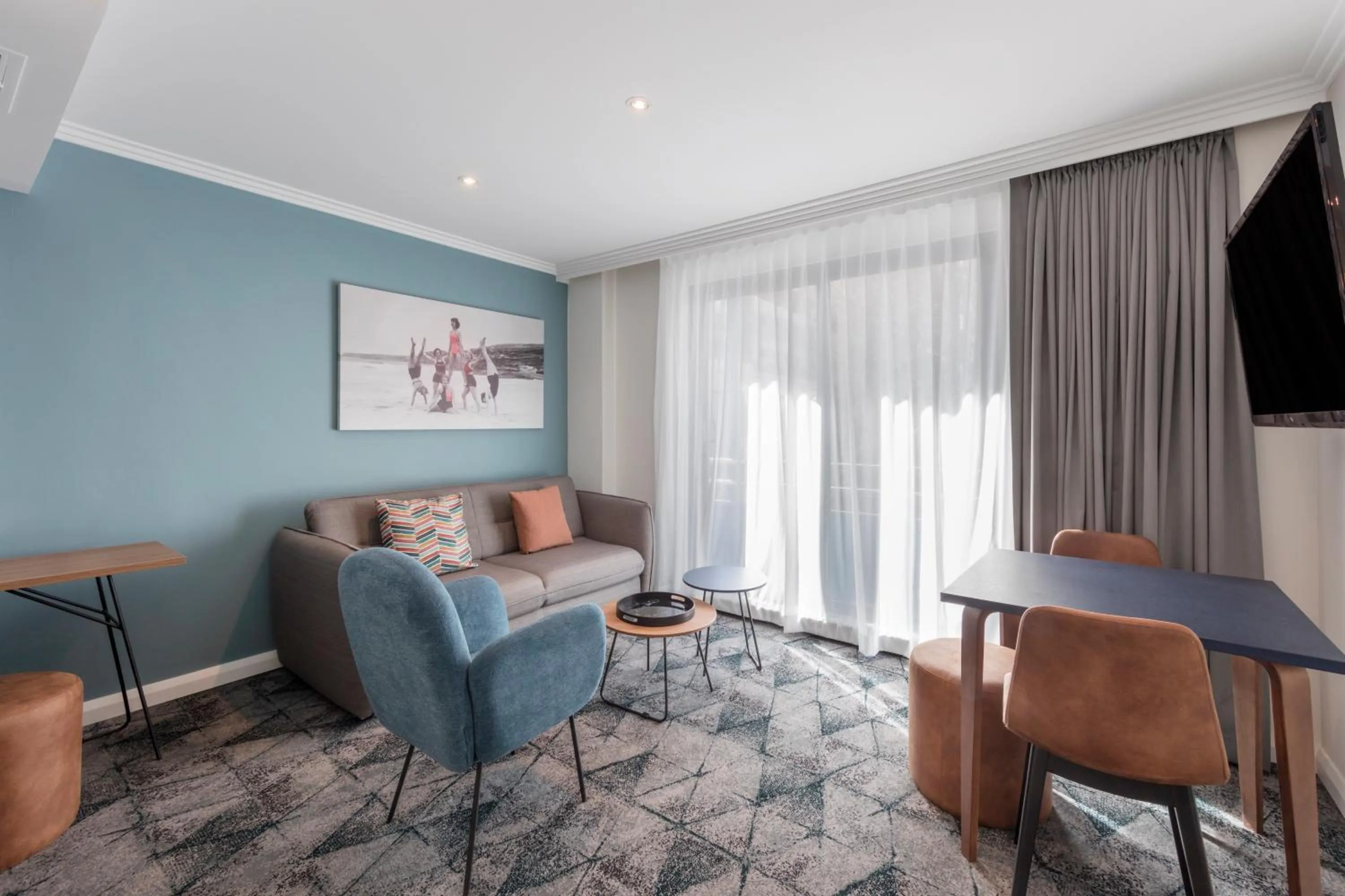 Living room in Club Wyndham Sydney, Trademark Collection by Wyndham