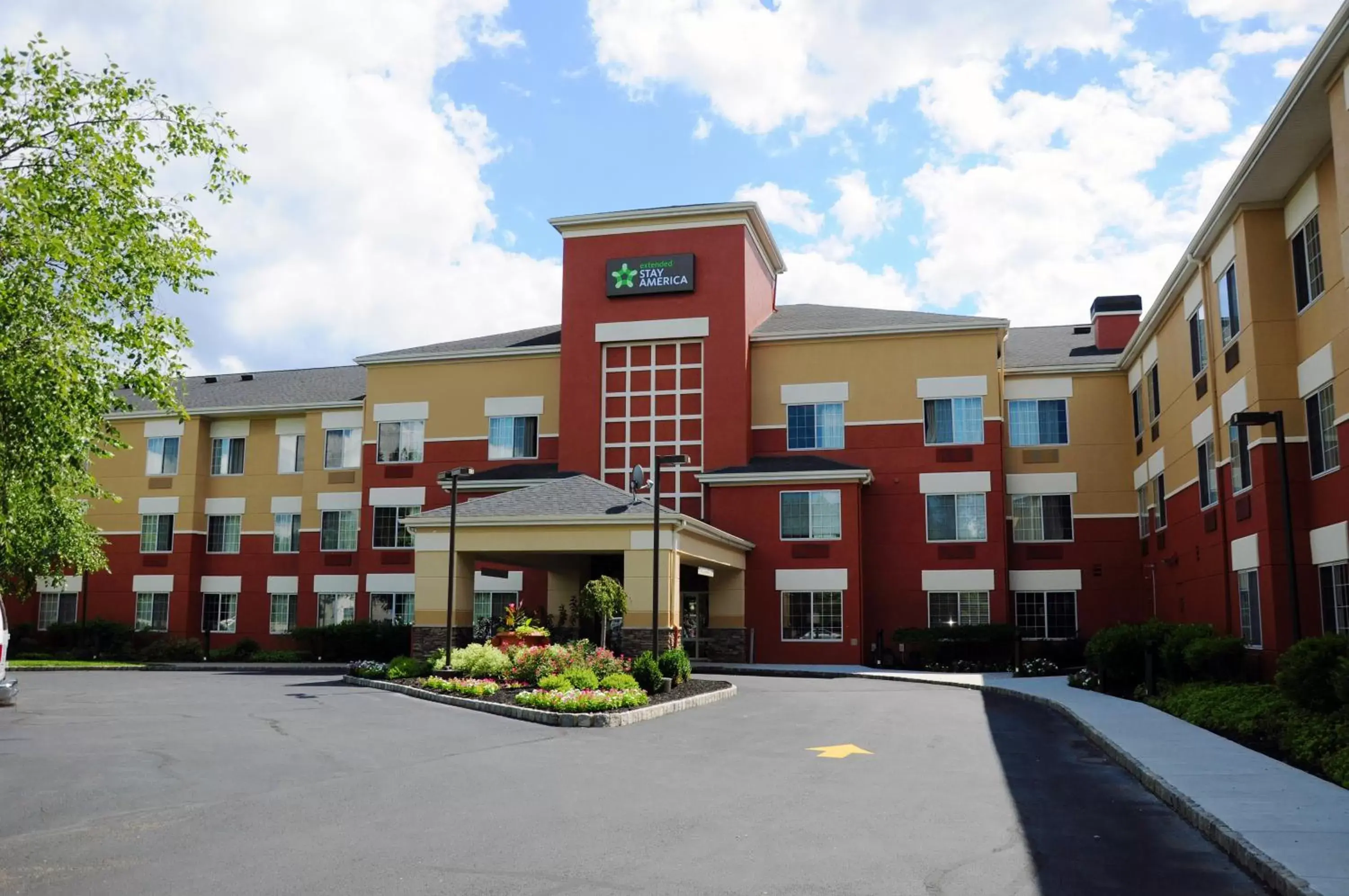 Property building in Extended Stay America Suites - Hanover - Parsippany