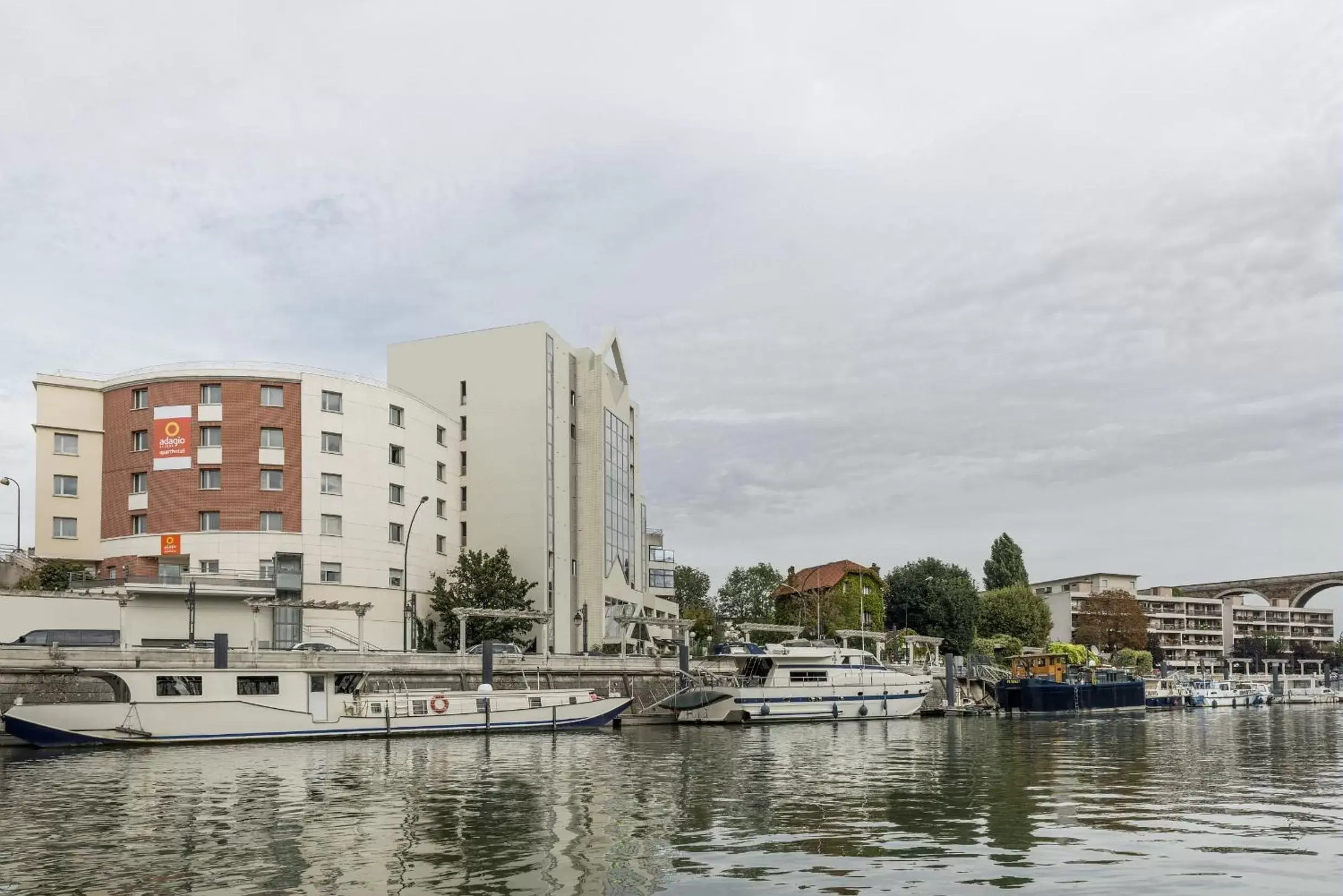 Area and facilities in Aparthotel Adagio Access Nogent sur Marne