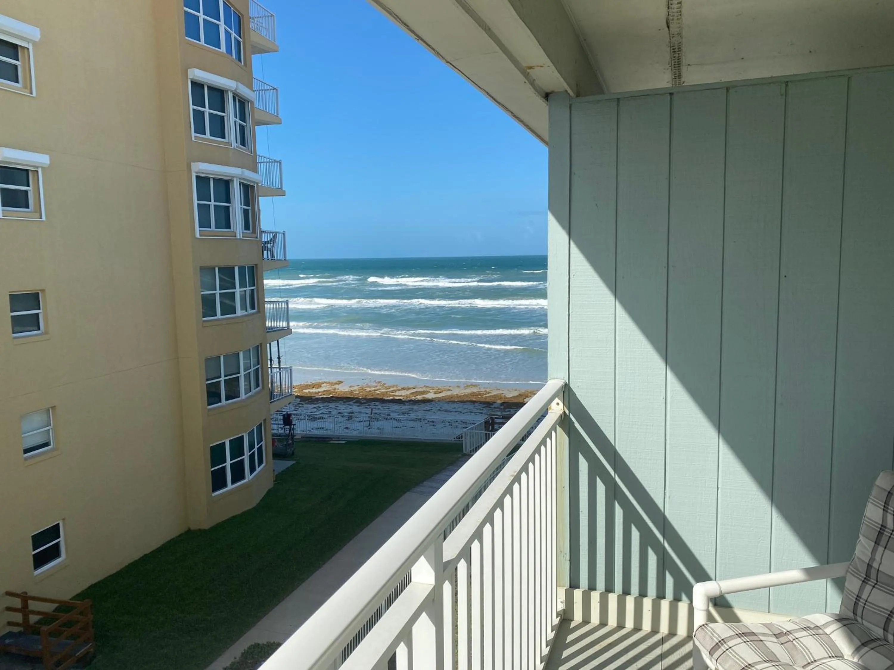 Balcony/Terrace in Coastal Waters