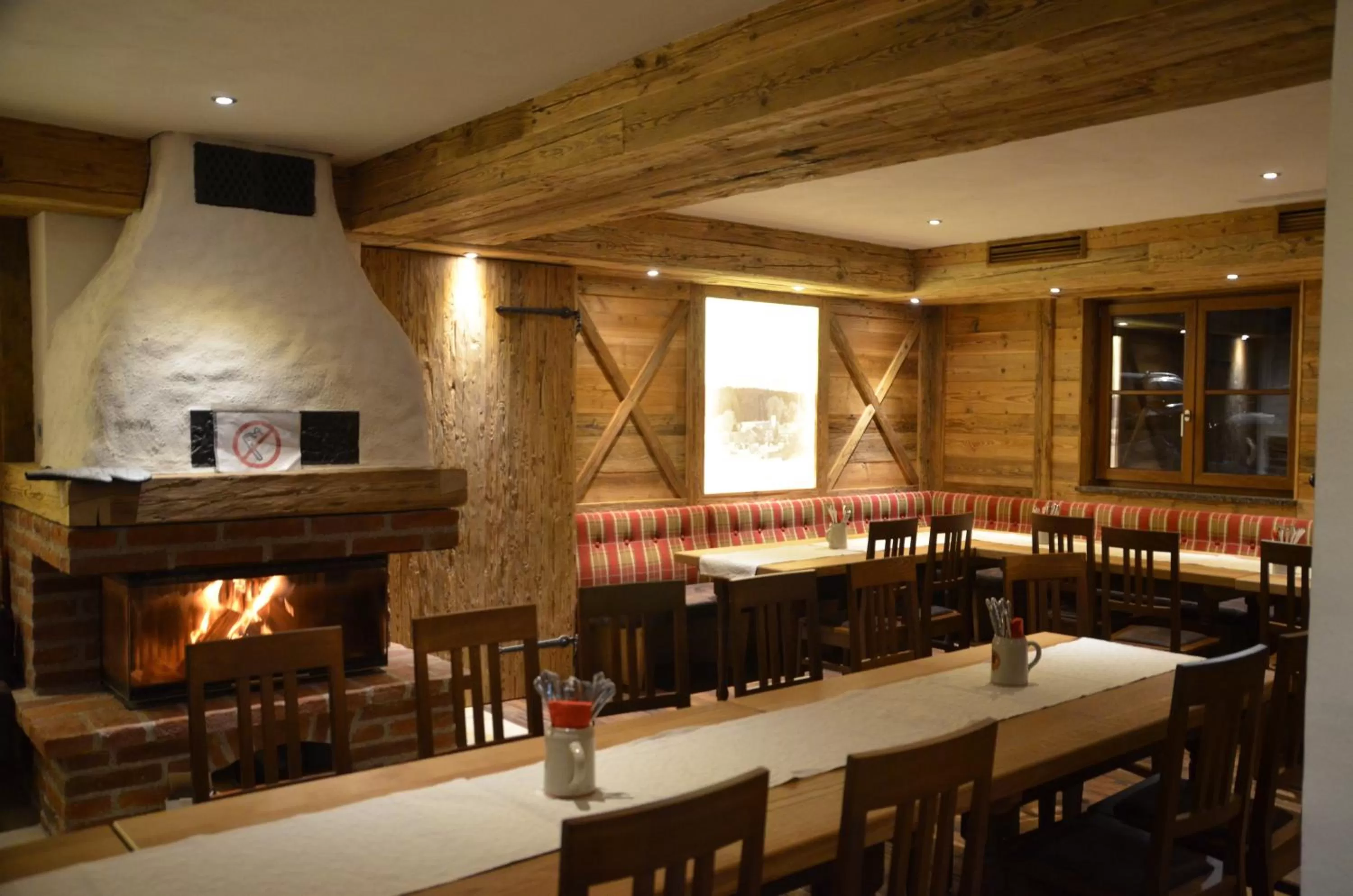 Restaurant/places to eat in Gasthaus Georg Ludwig Maising