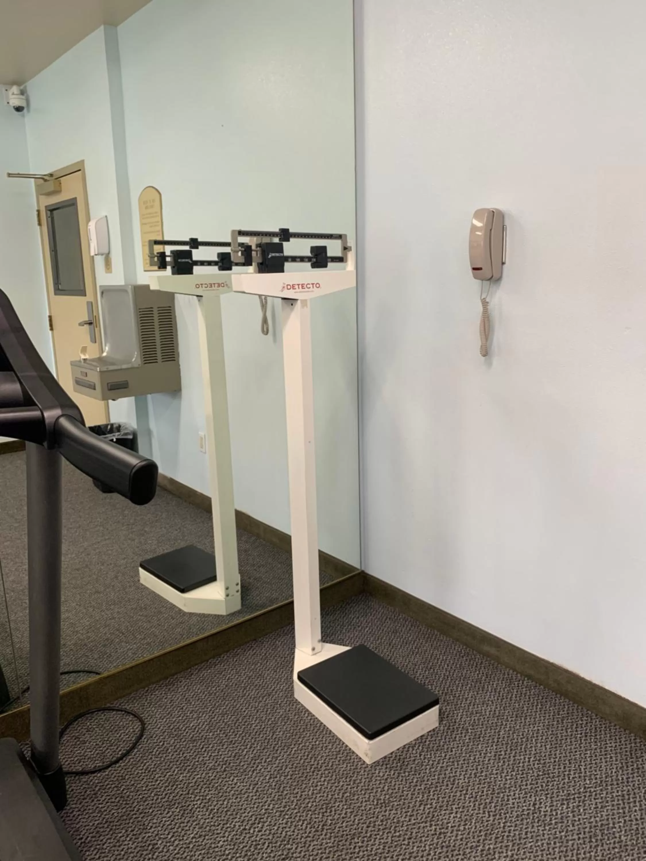 Fitness centre/facilities in Hotel Marguerite South Anaheim - Garden Grove, Trademark Collection by Wyndham