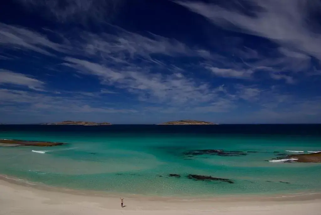 Sea view, Beach in Esperance Beachfront Resort