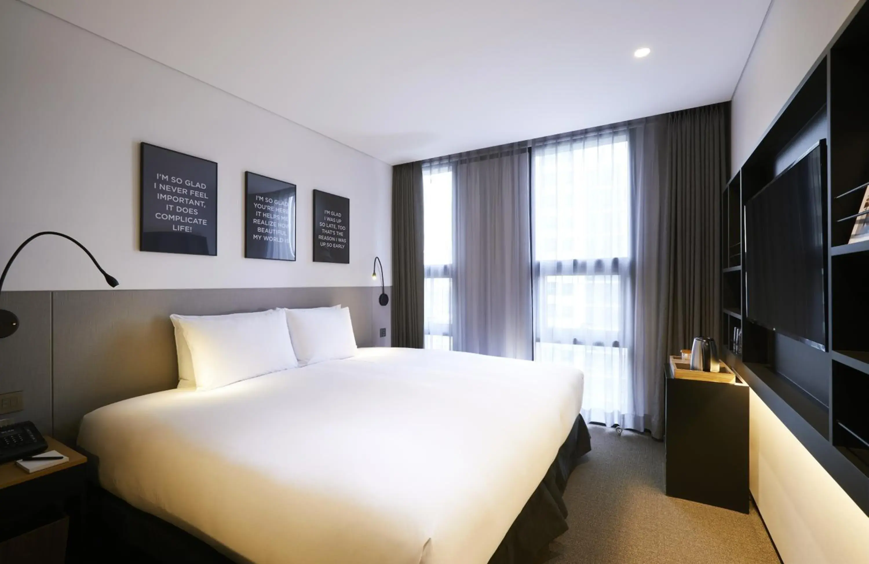 Bedroom, Bed in GLAD Gangnam COEX Center