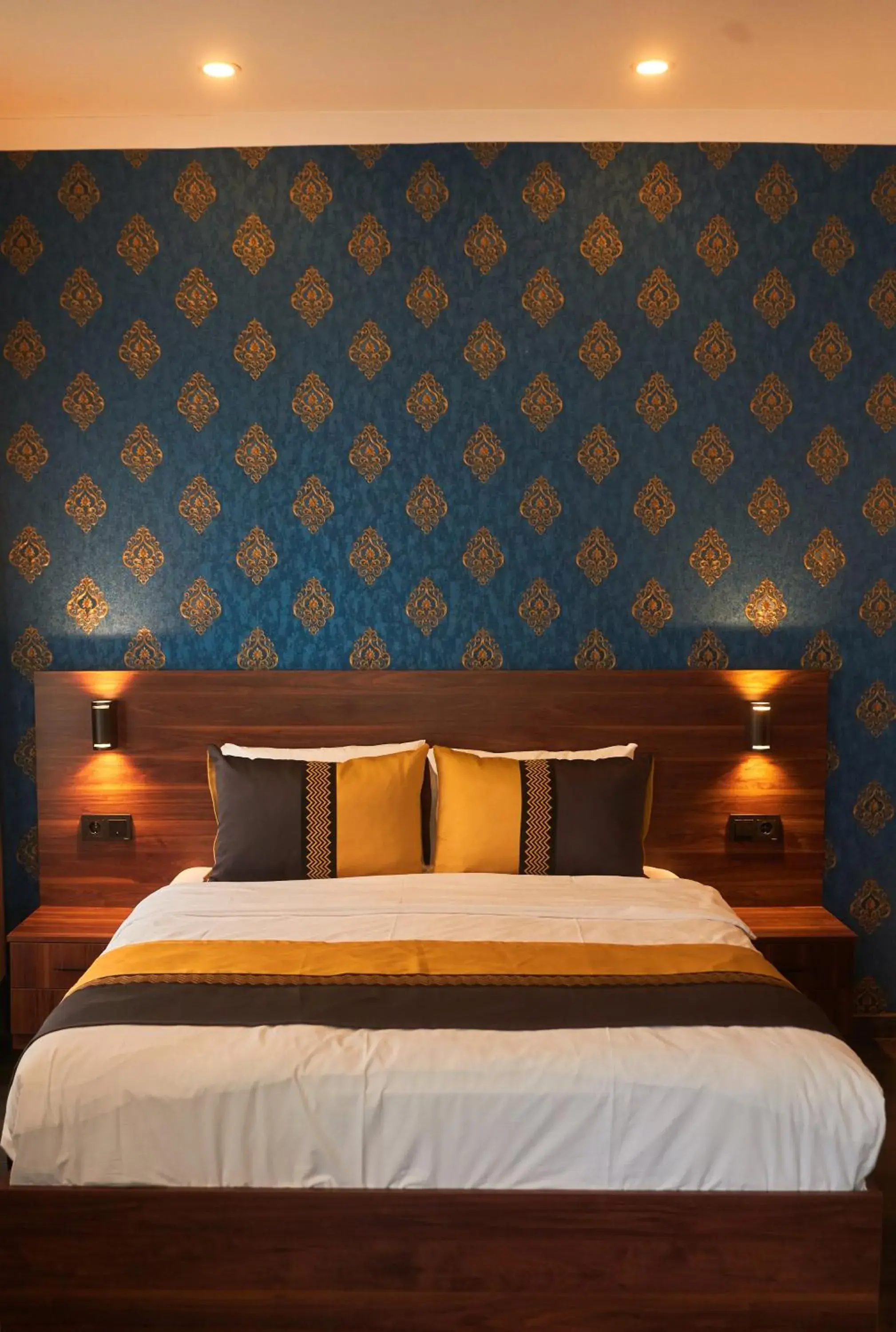 Bedroom, Bed in Seven Dreams Hotel