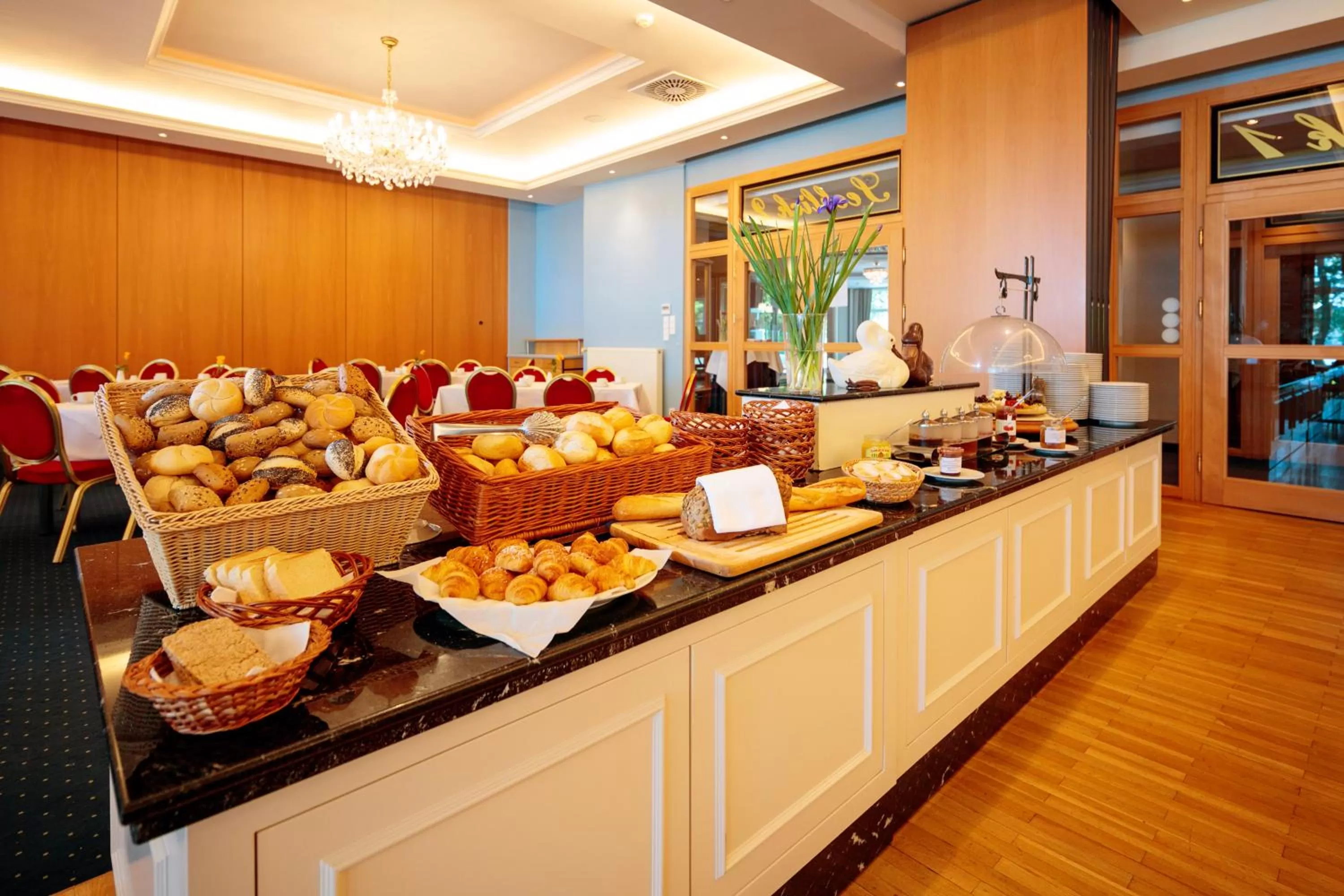 Restaurant/places to eat in INSELHOTEL Potsdam