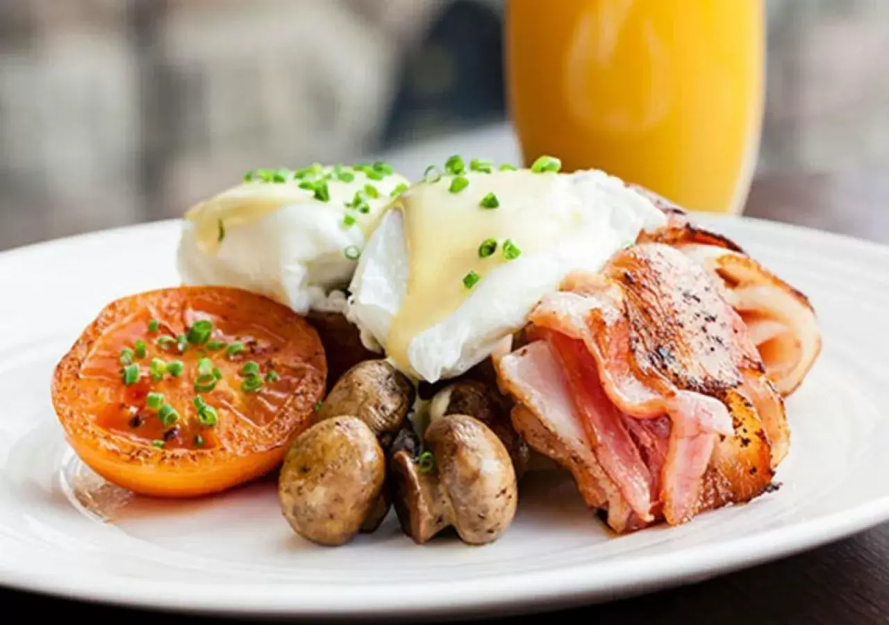 Breakfast, Food in Dunedin Leisure Lodge - Distinction