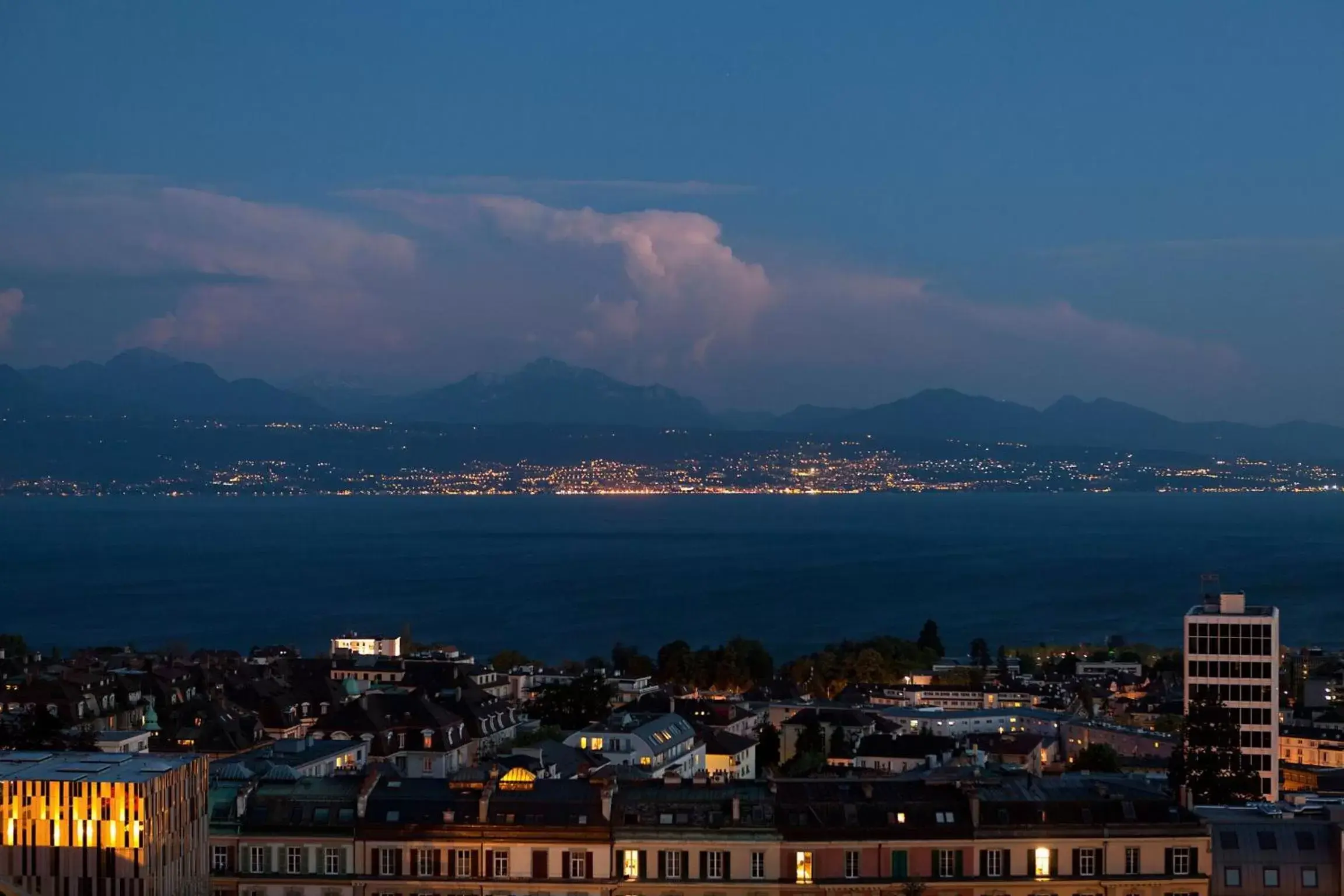 Natural landscape in Hôtel de la Paix Lausanne