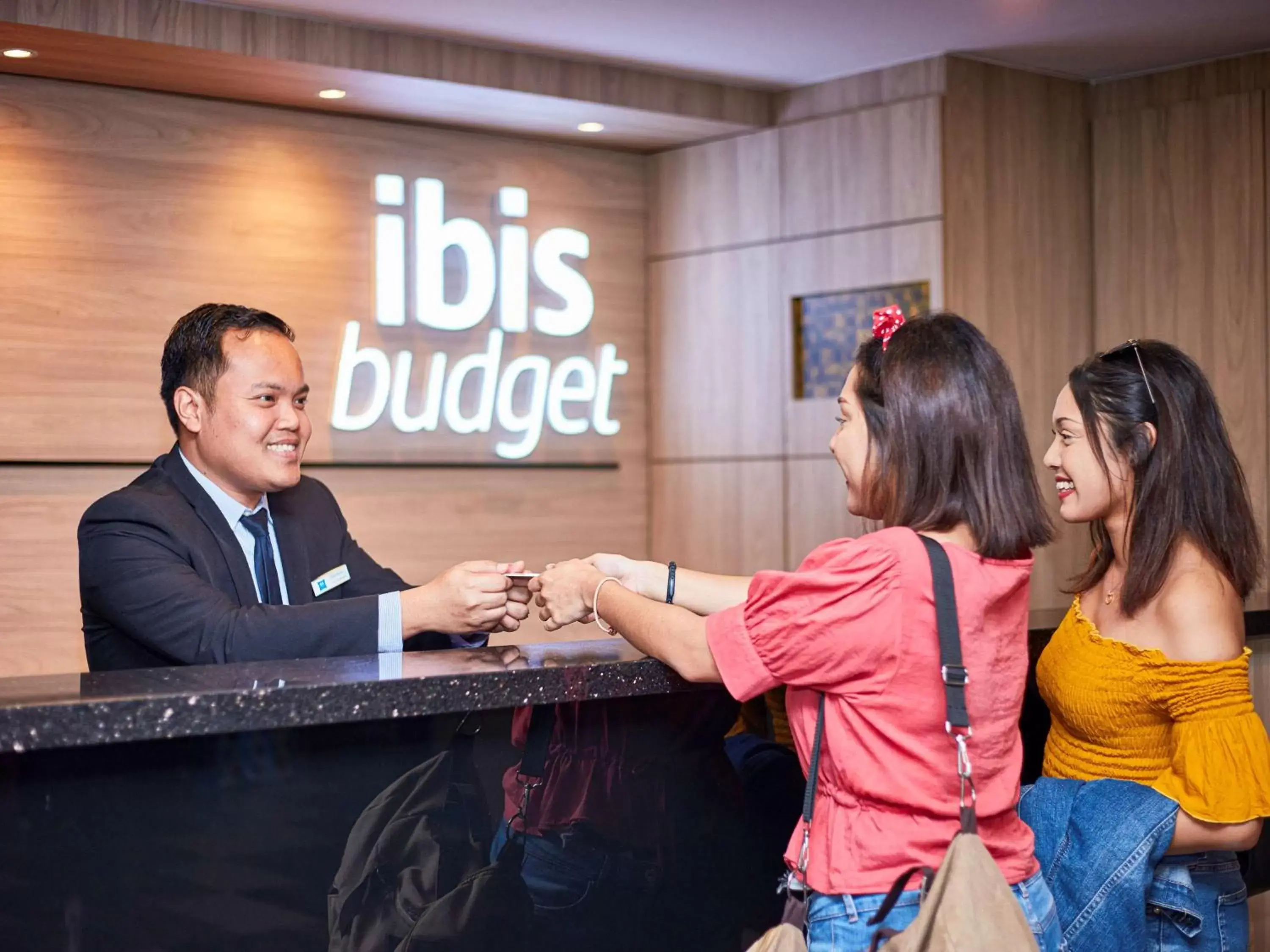 Property building in ibis budget Singapore Ruby