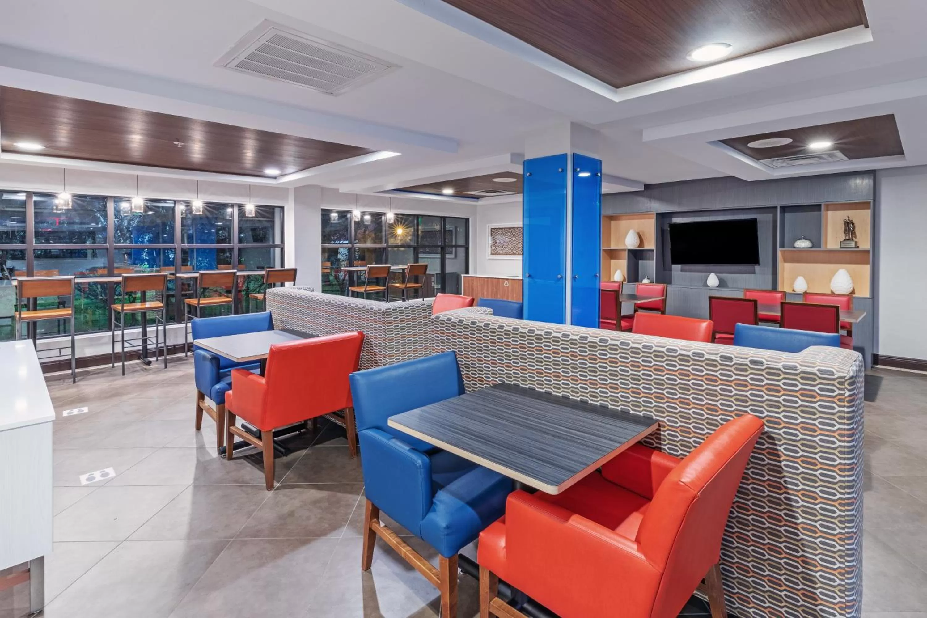 Breakfast in Holiday Inn Express Hotel & Suites Picayune by IHG