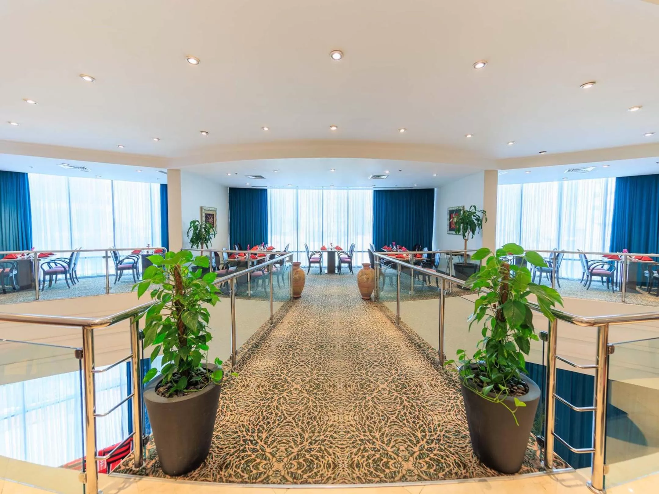 Restaurant/places to eat in Plaza Inn Doha