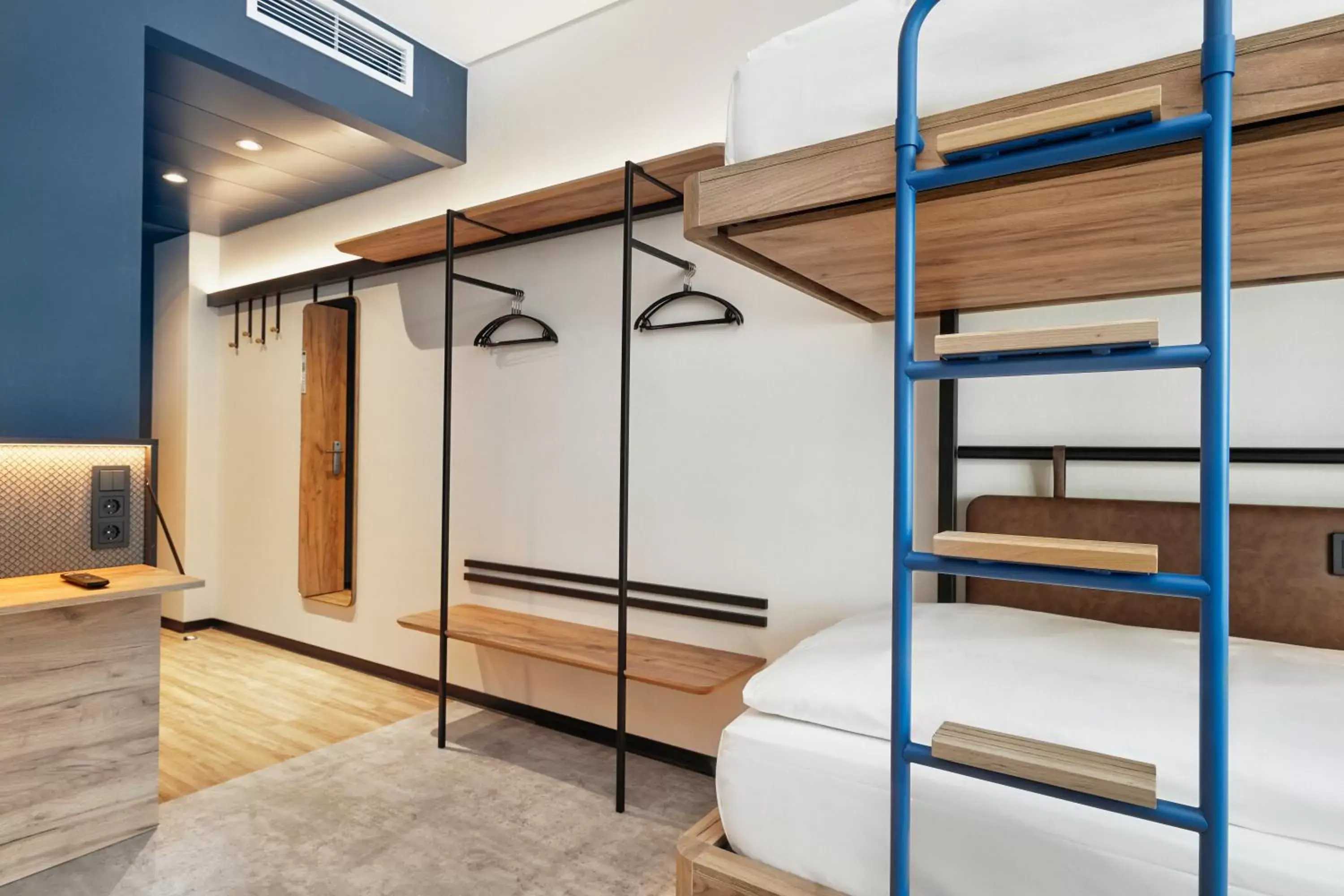 Decorative detail, Bed in H2 Hotel Düsseldorf City Decorative detail, Bed in H2 Hotel Düsseldorf City