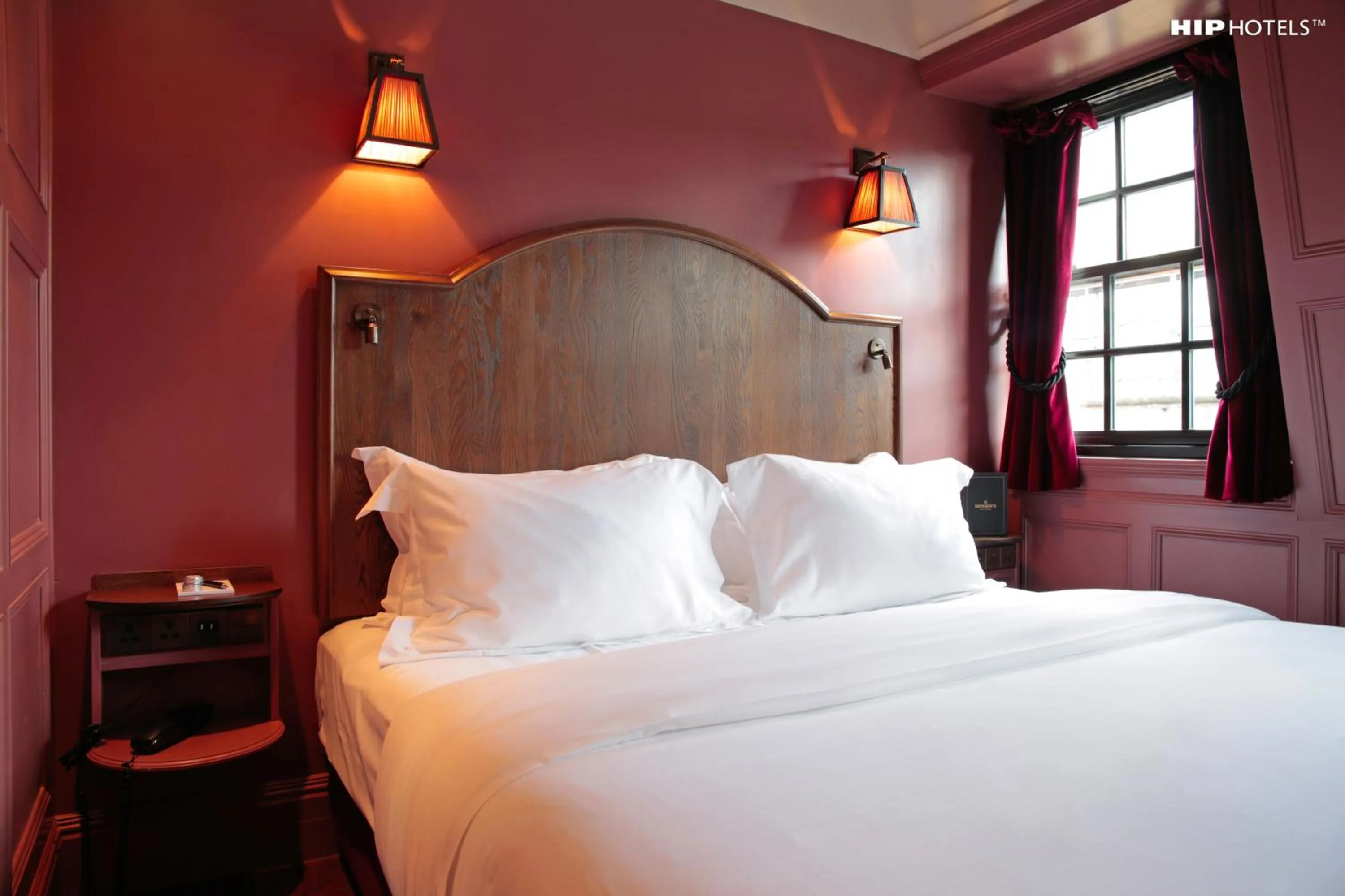 Bed in Mimi's Hotel Soho