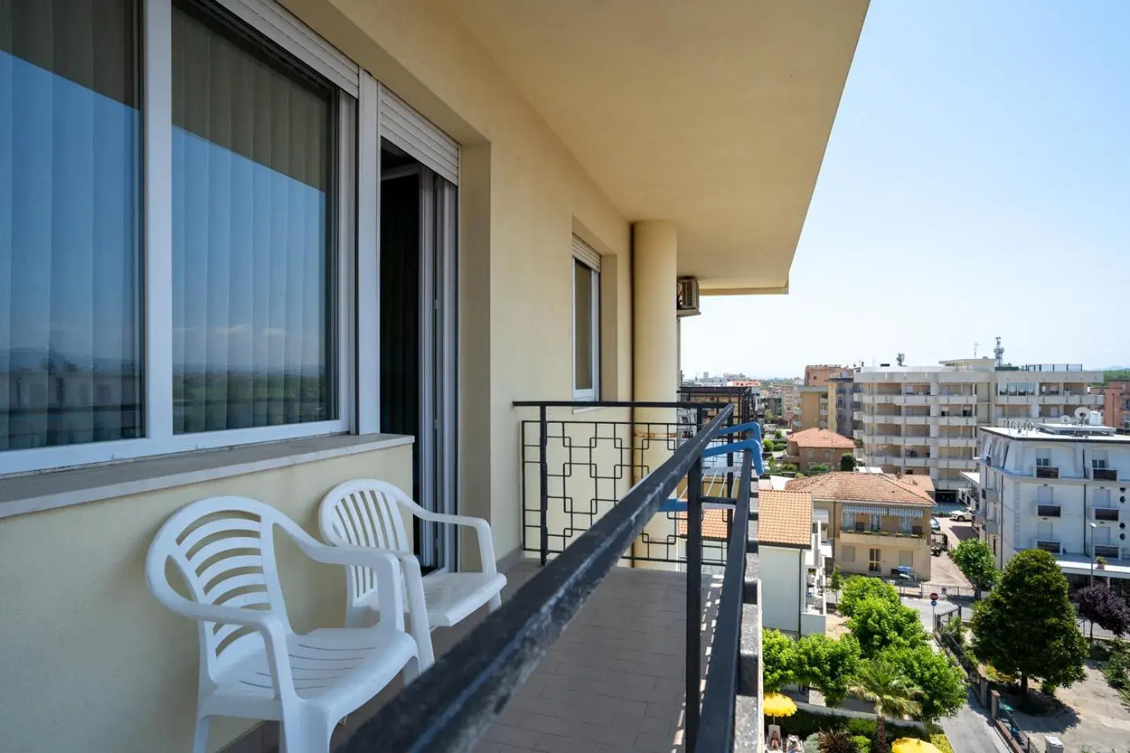 Balcony/Terrace in Hotel Montmartre