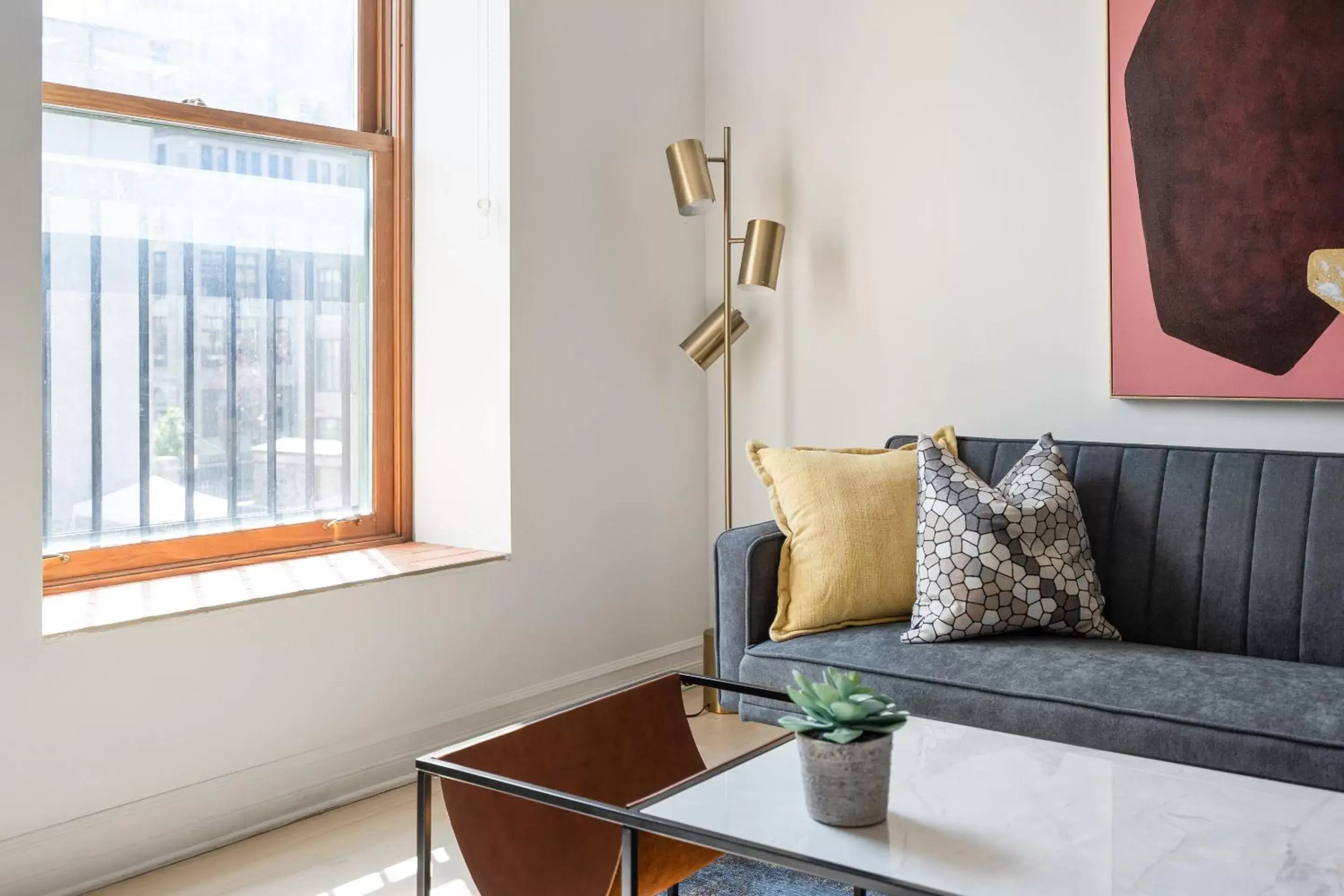 Living room, Seating Area in Le Nomade MTL