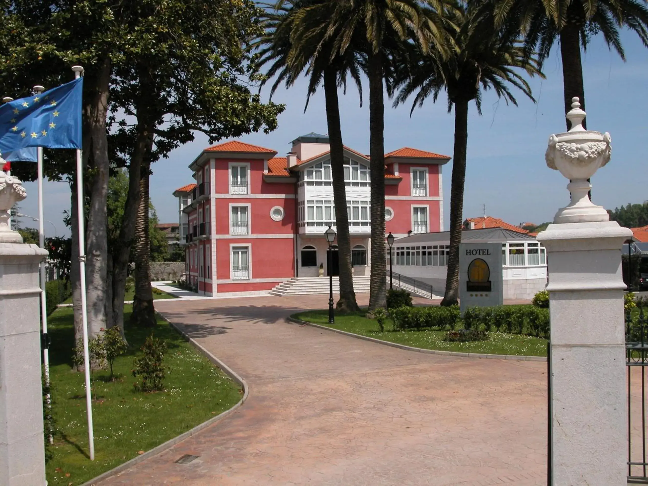Facade/entrance, Property Building in Hotel Spa La Hacienda De Don Juan