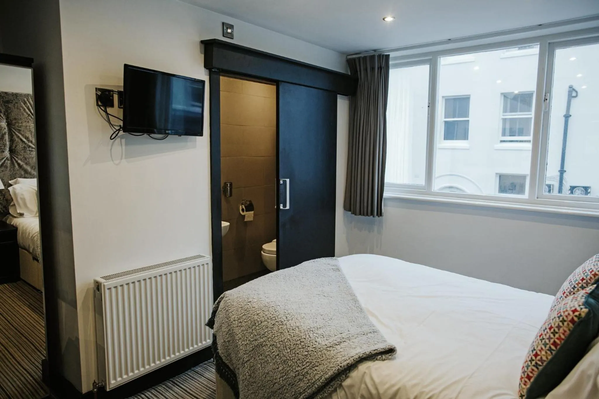 Bed in Peaky Blinders Accommodation & Bar