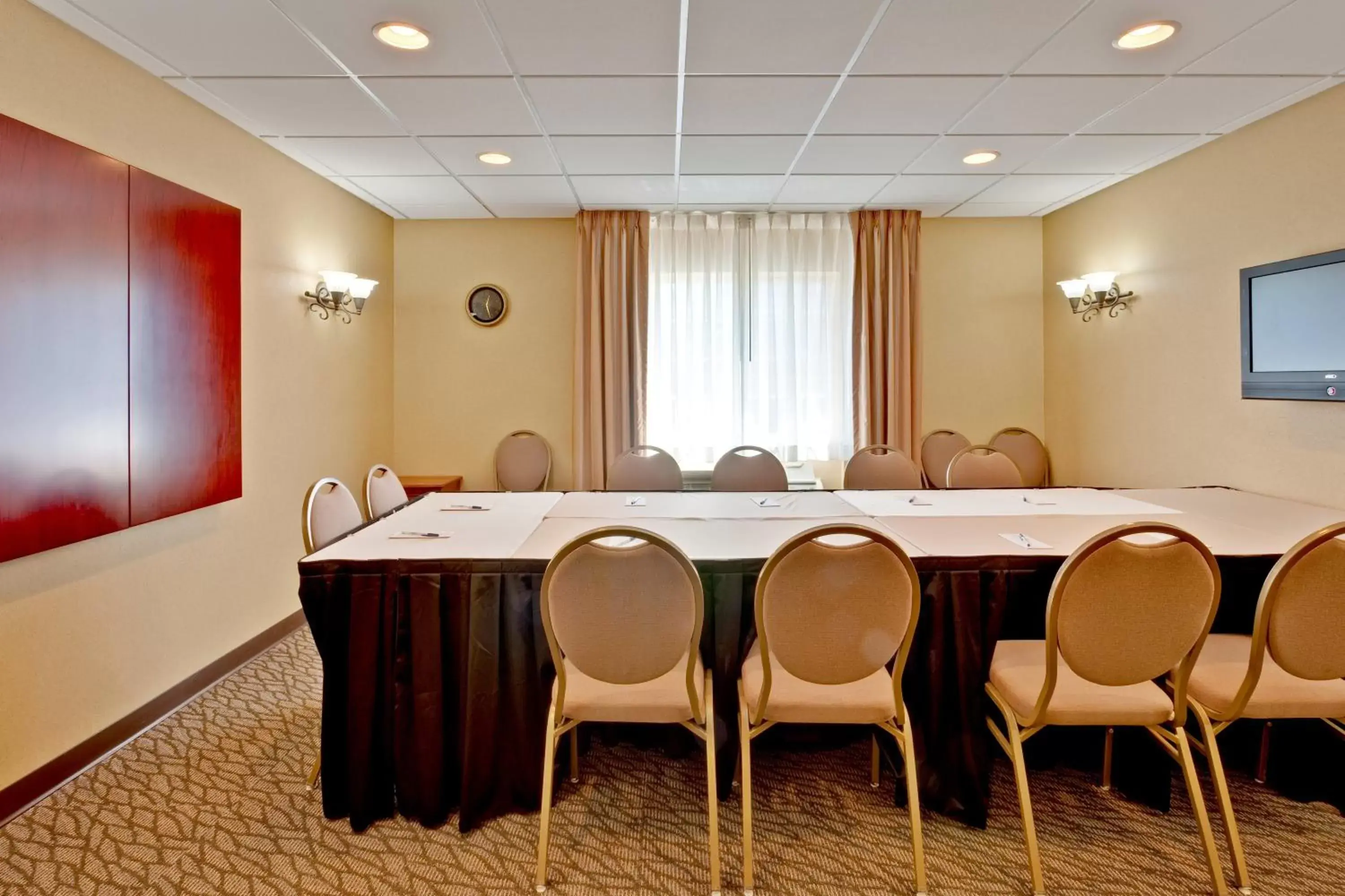 Meeting/conference room in Candlewood Suites Bowling Green, an IHG Hotel