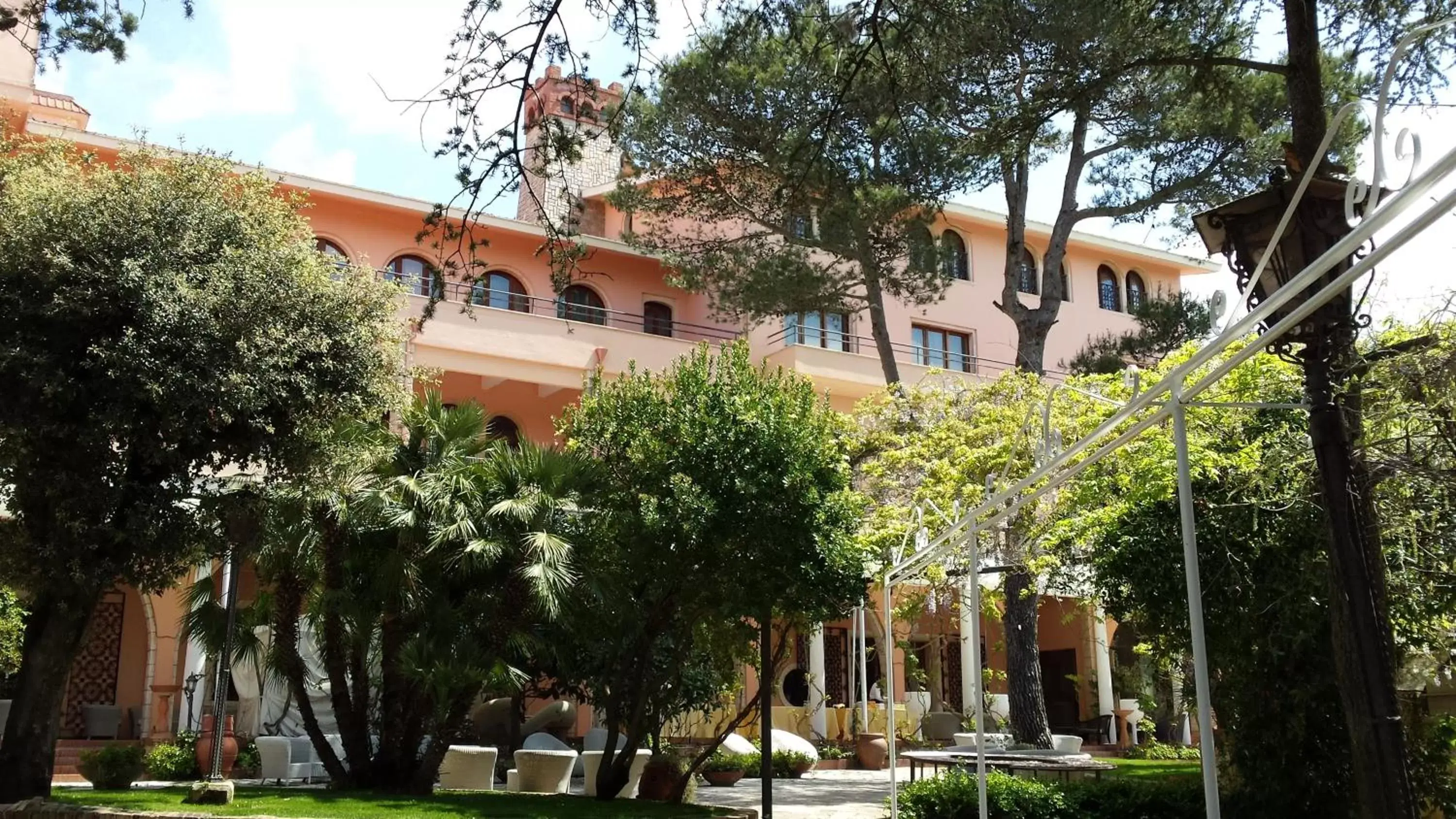 Facade/entrance, Property Building in Park Hotel San Michele