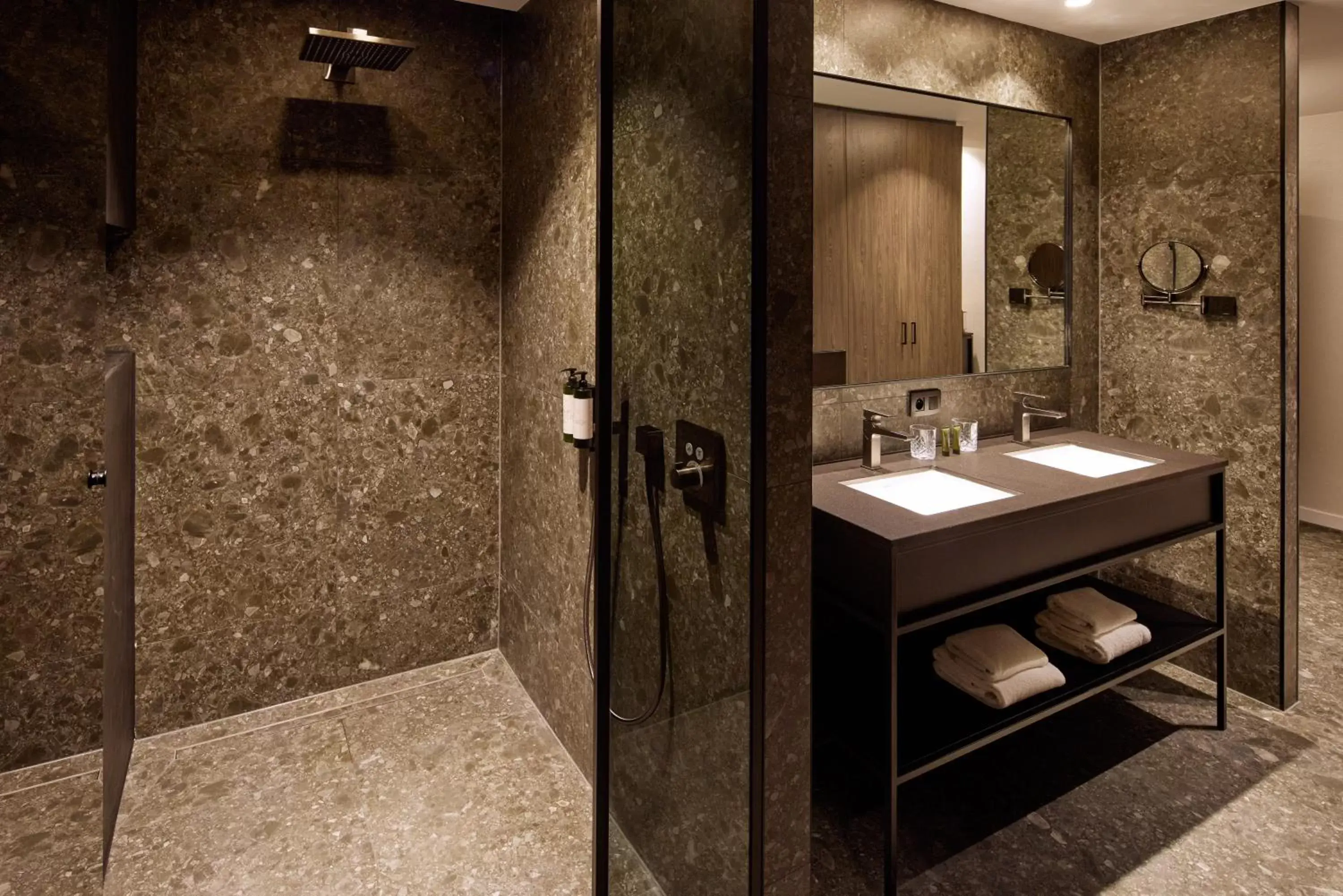 Bathroom in Van der Valk Hotel Beveren