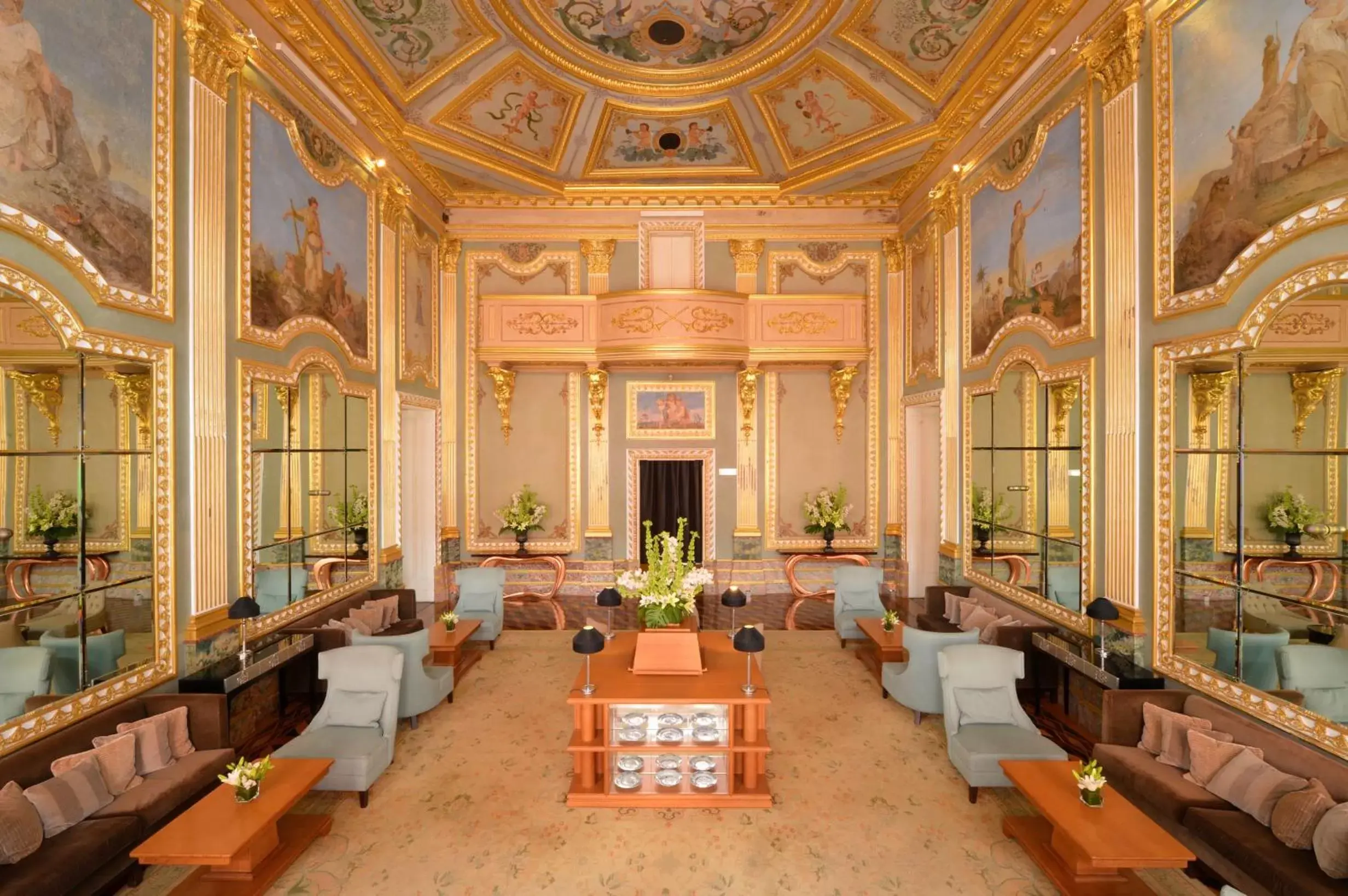 Lobby or reception in Pestana Palacio do Freixo, Pousada & National Monument - The Leading Hotels of the World