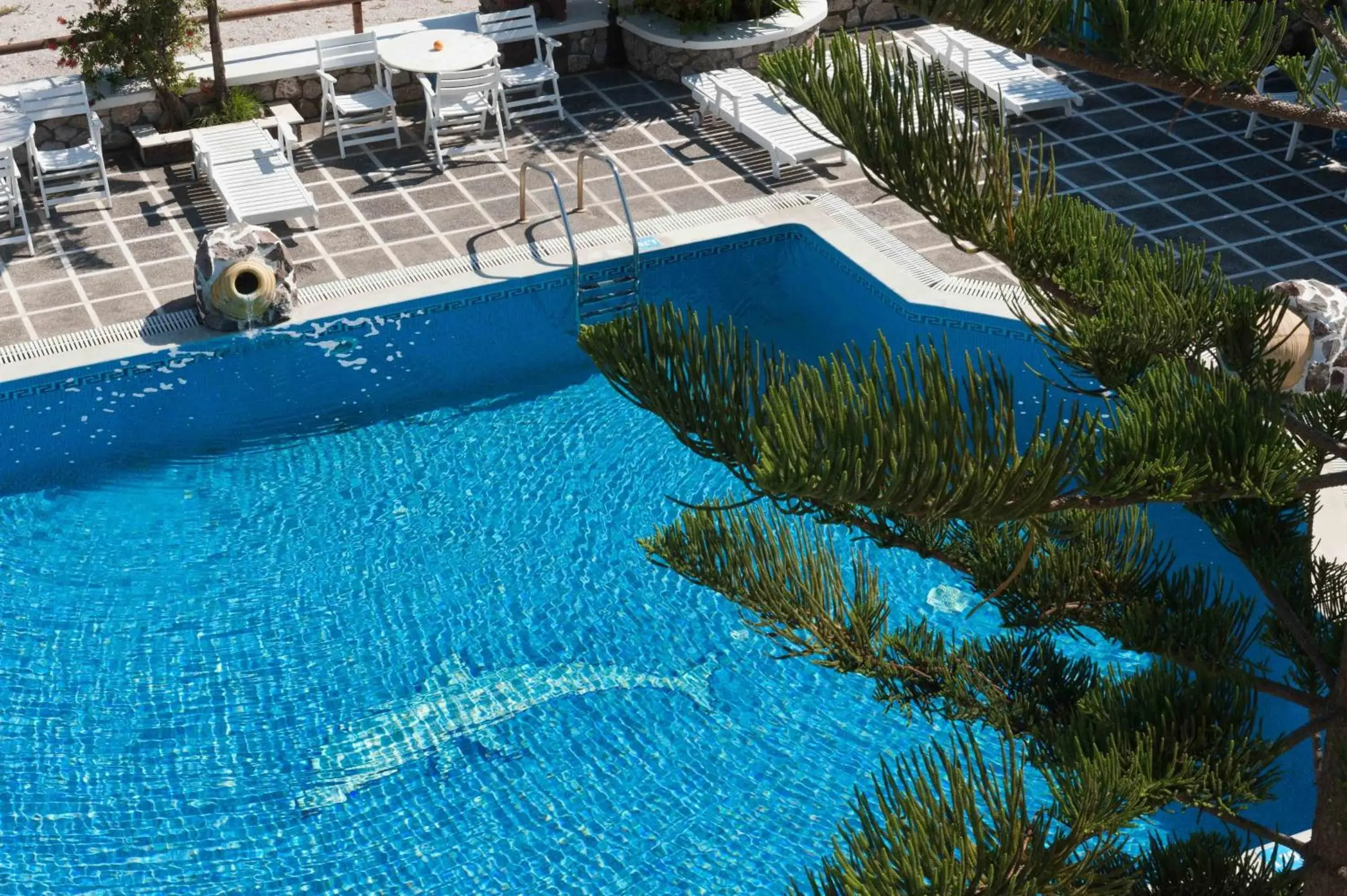 Swimming Pool in Hotel Golden Star