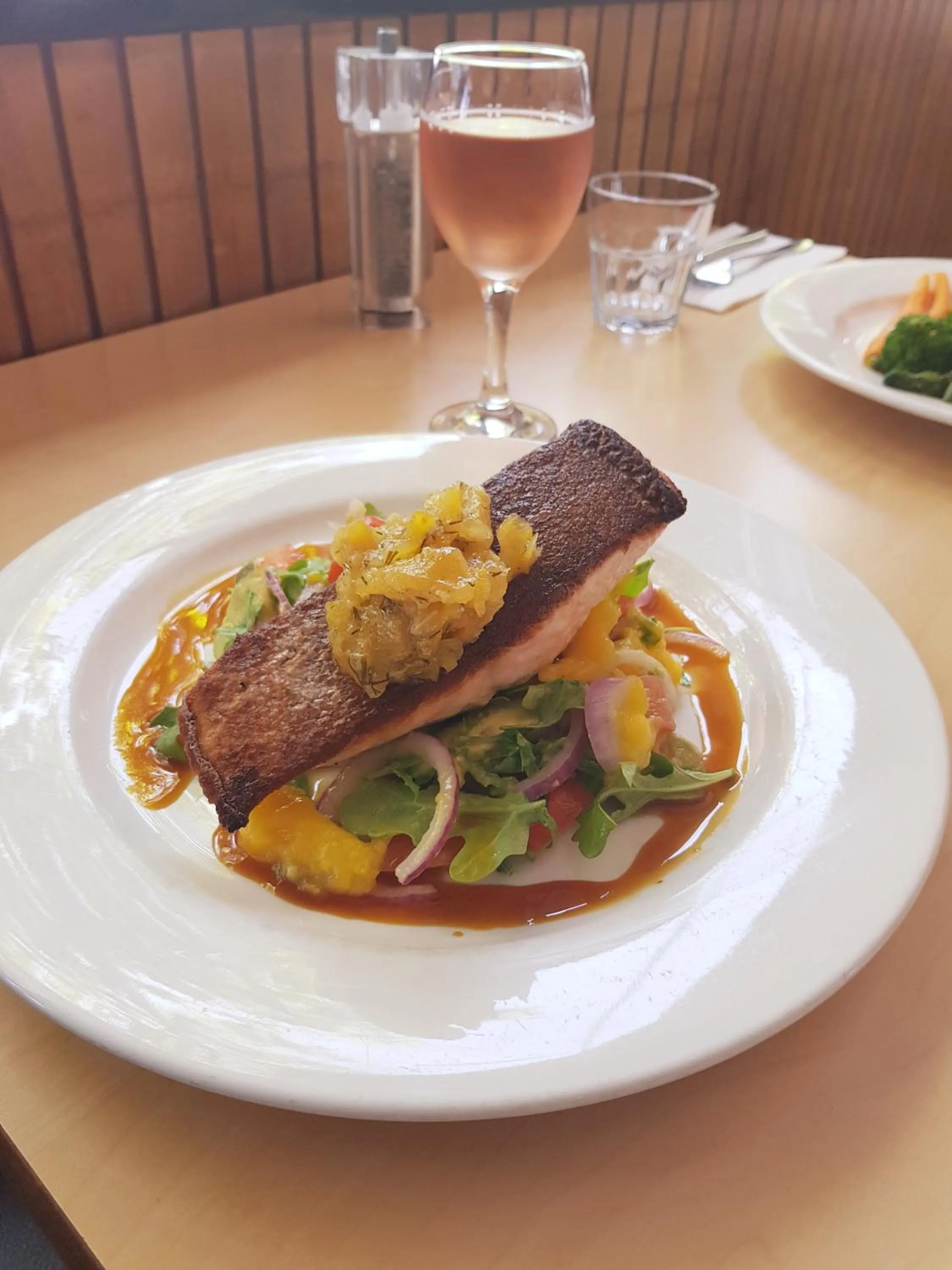 Restaurant/places to eat in Prince of Wales Hotel