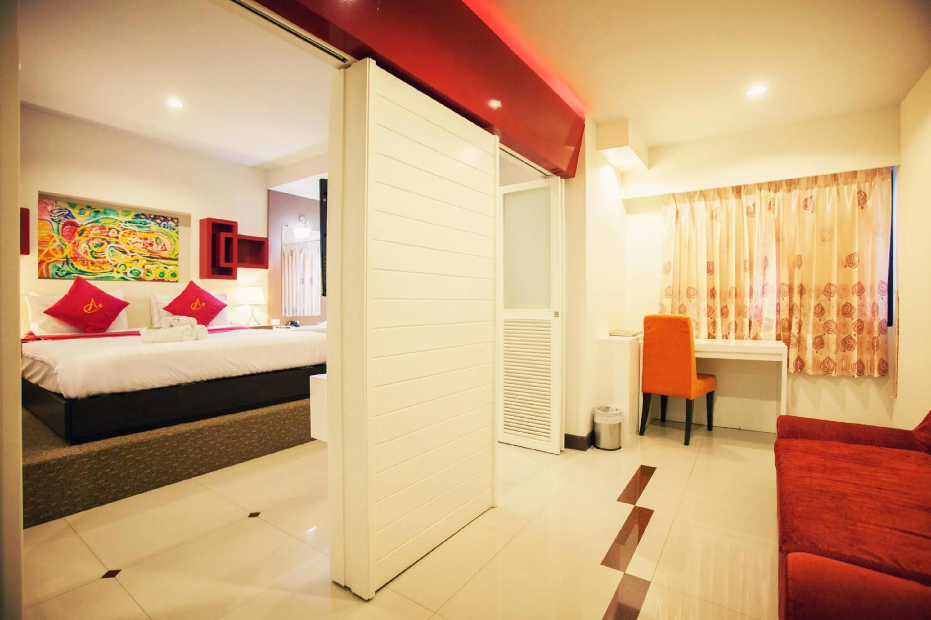 Day, Bed in Ayara Grand Palace Hotel